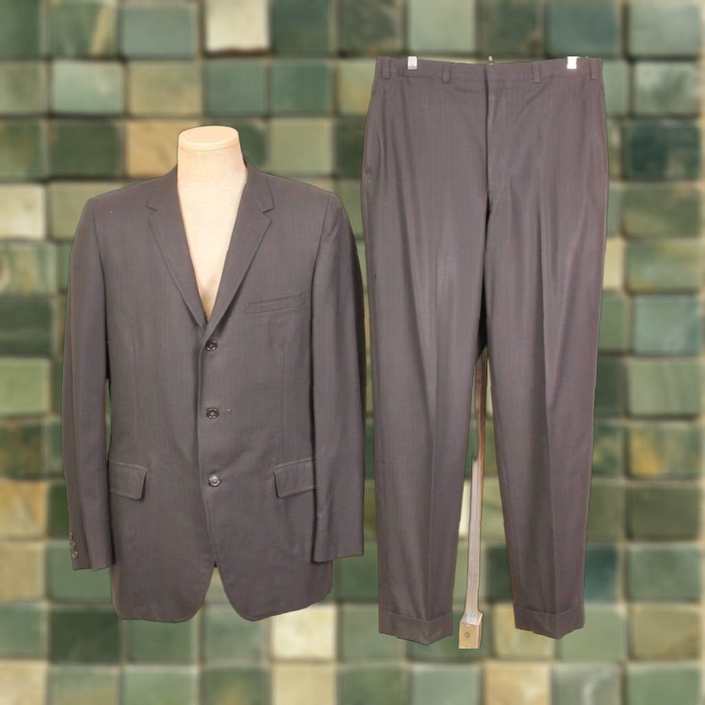 Vintage VINTAGE Men's VTG 60s Navy Blue Pinstripe 2 PC 3 Button Suit Sz M 1960s Suit Mens Navy Blue Pinstripe 60s Suit 1960s Mens VTG Size 40R - 1 Thumbnail