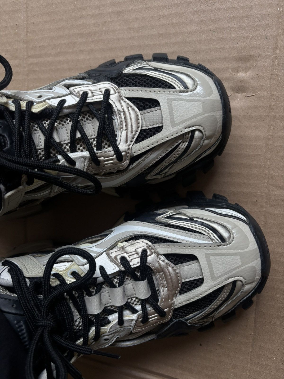 Balenciaga Balenciaga Track2 Size US 7 / EU 40 - 15 Thumbnail