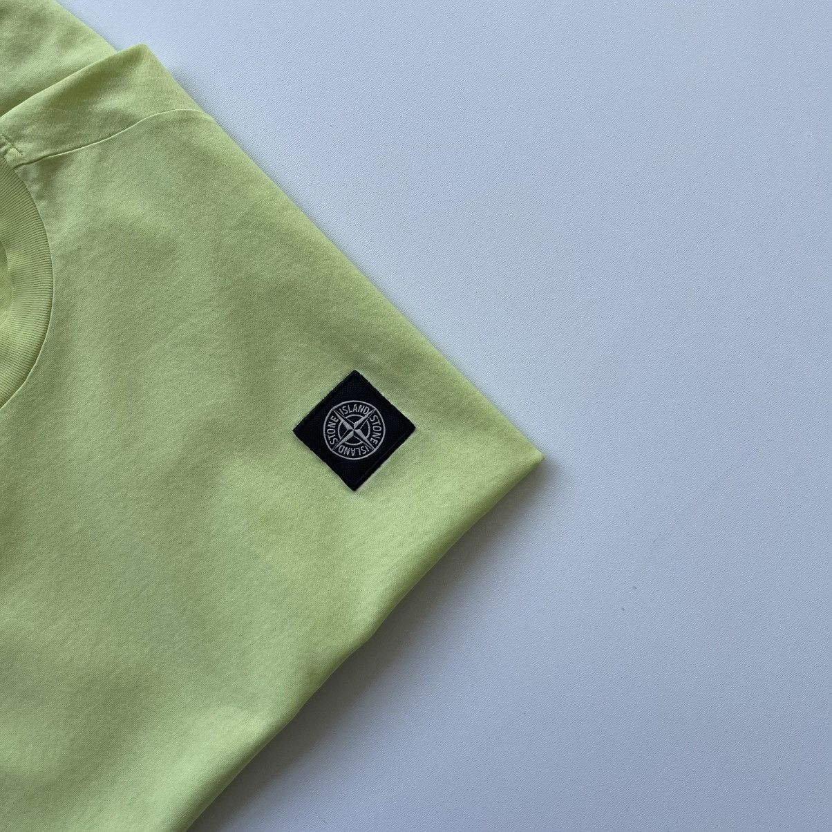 Stone Island Stone Island Patch Program Logo T-Shirt Lime Green Size US M / EU 48-50 / 2 - 5 Thumbnail