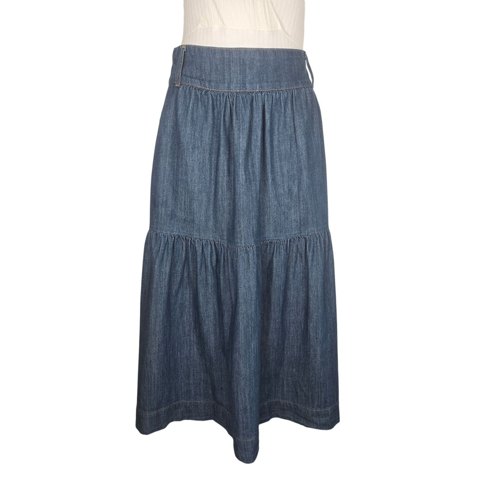 Boden Boden Denim Tiered Skirt Size 10P Size 32" / US 10 / IT 46 - 1 Thumbnail