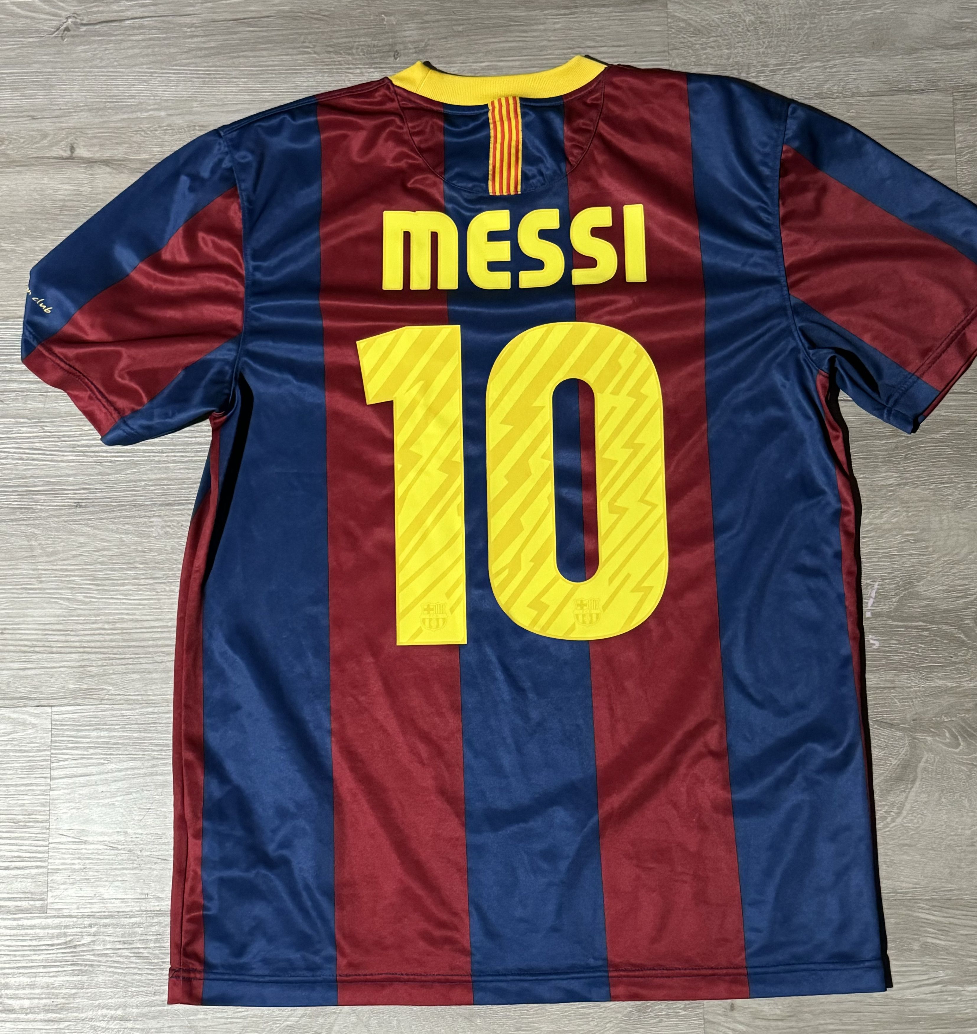 image of F C Barcelona x Nike Messi Barcelona 10/11 Home Soccer Jersey Sku 382354-488 in Blaugrana (Size Med