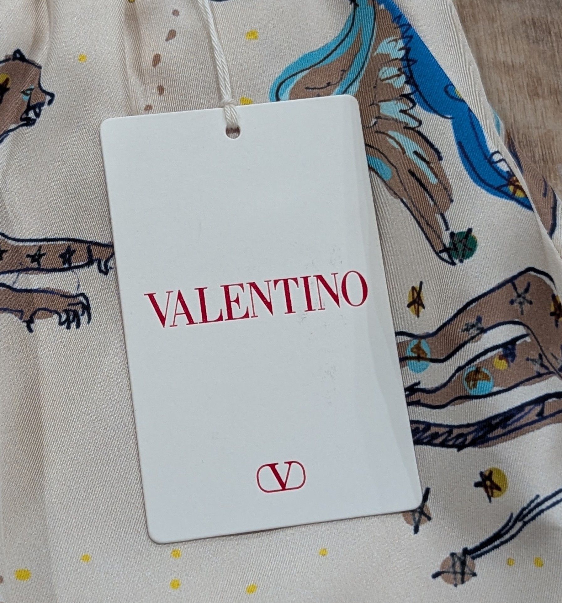 Valentino Valentino Printed Silk Bermuda Shorts Beige/Blue 52 US 36 Size US 36 / EU 52 - 8 Thumbnail