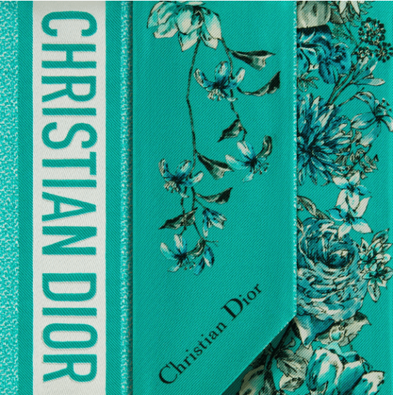 Dior o1w1db10424 Size: OS D-Floral Mitzah Scarf in Green Size ONE SIZE - 4 Thumbnail