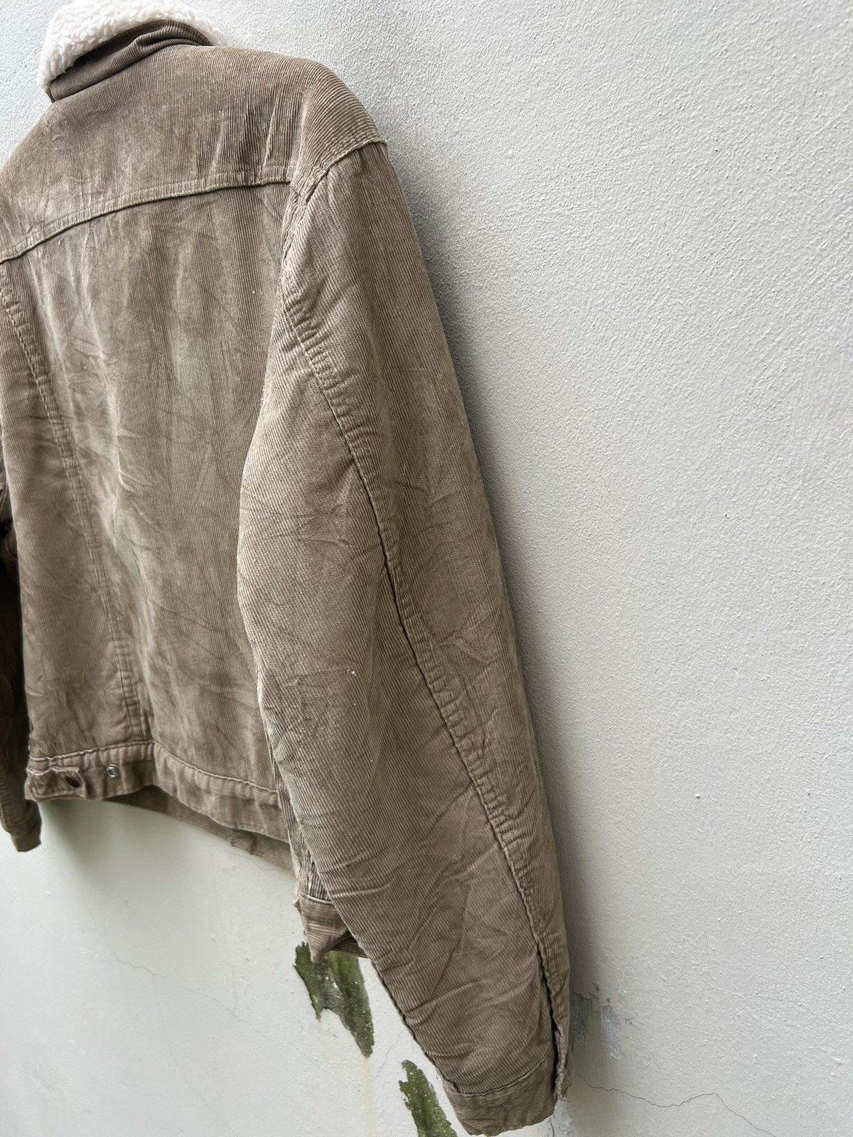 Levi's Vintage 80s Levi’s Sherpa Lined Corduroy Trucker Jacket Size US XL / EU 56 / 4 - 15 Thumbnail