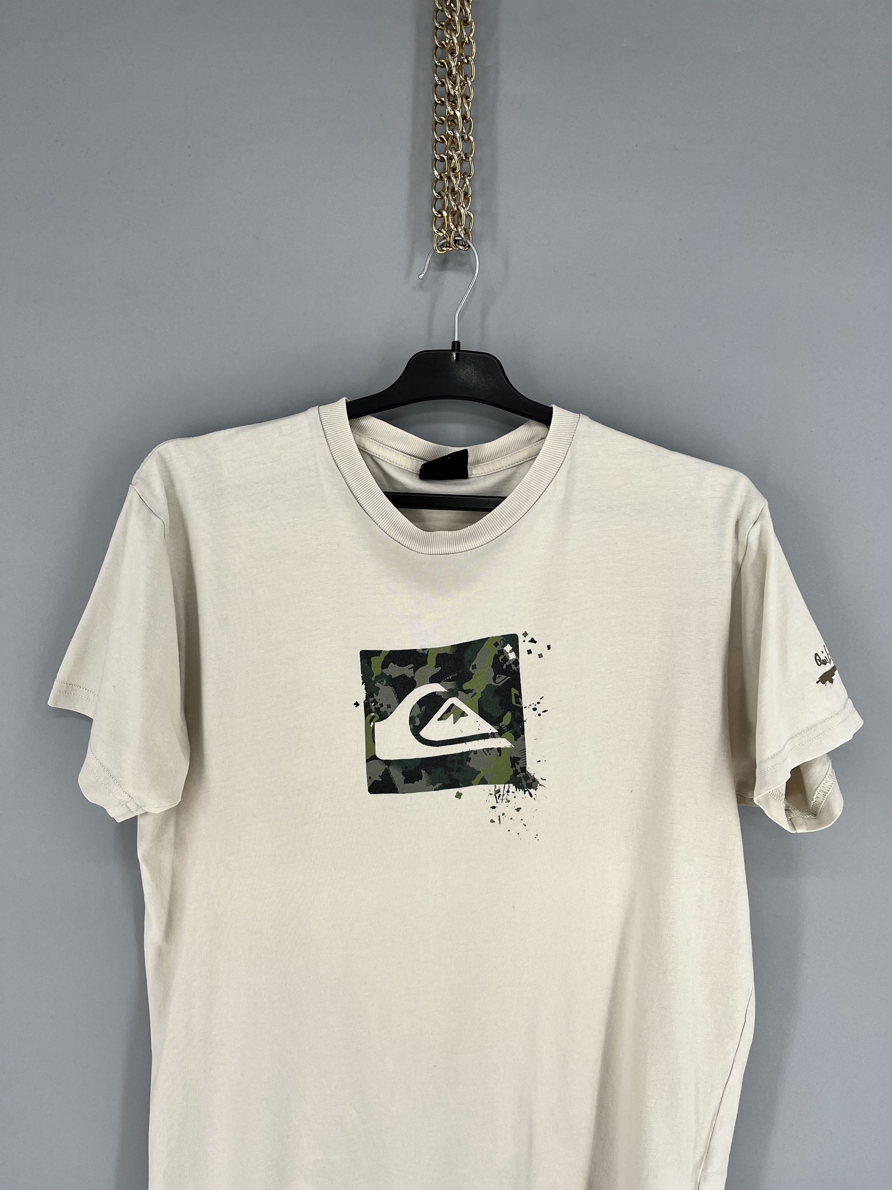 Quiksilver Vintage 90s Quiksilver T-Shirt Size L Surf Skateboard y2k Size US L / EU 52-54 / 3 - 6 Thumbnail