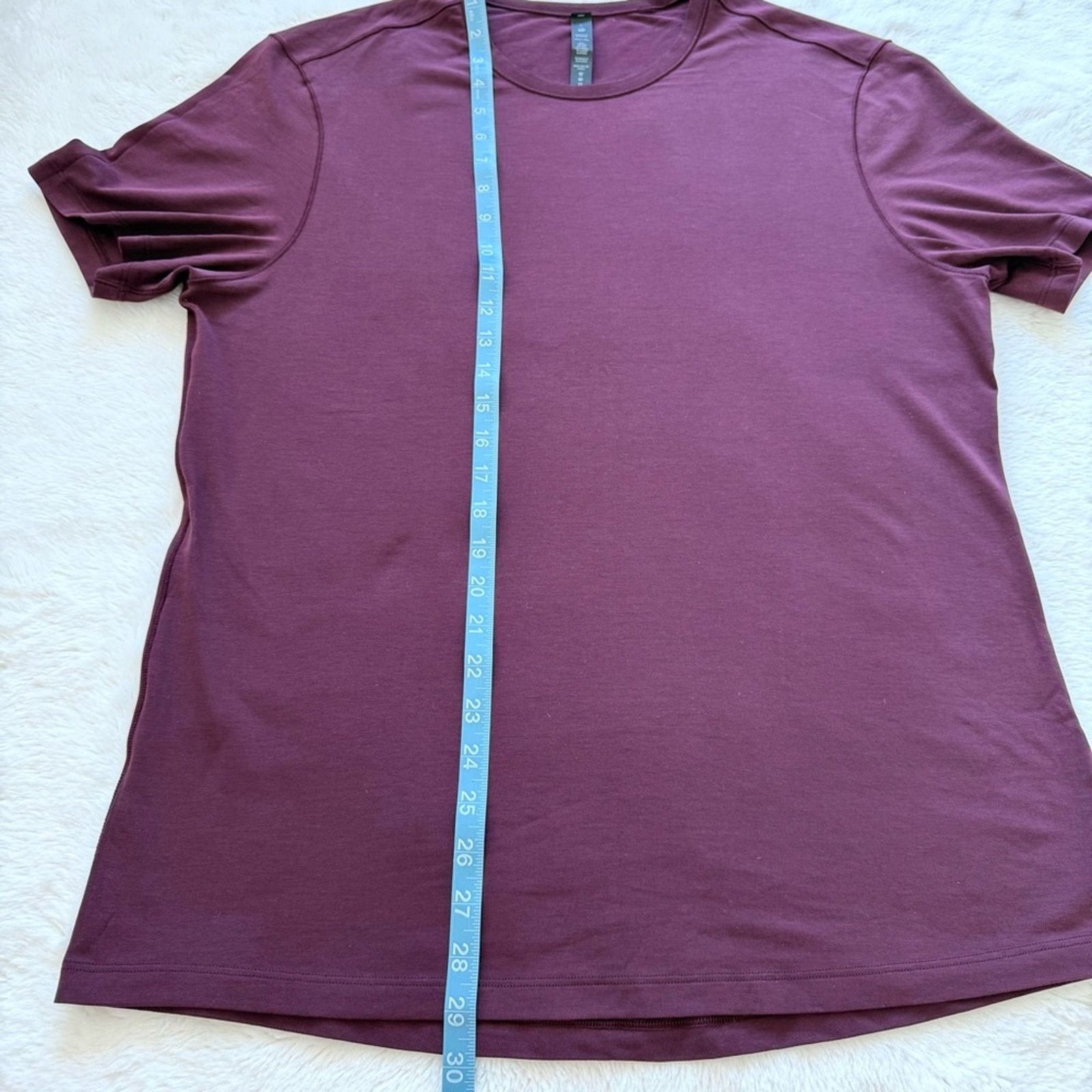 Lululemon Lululemon Athletica men Tshirt size L Size US L / EU 52-54 / 3 - 3 Thumbnail