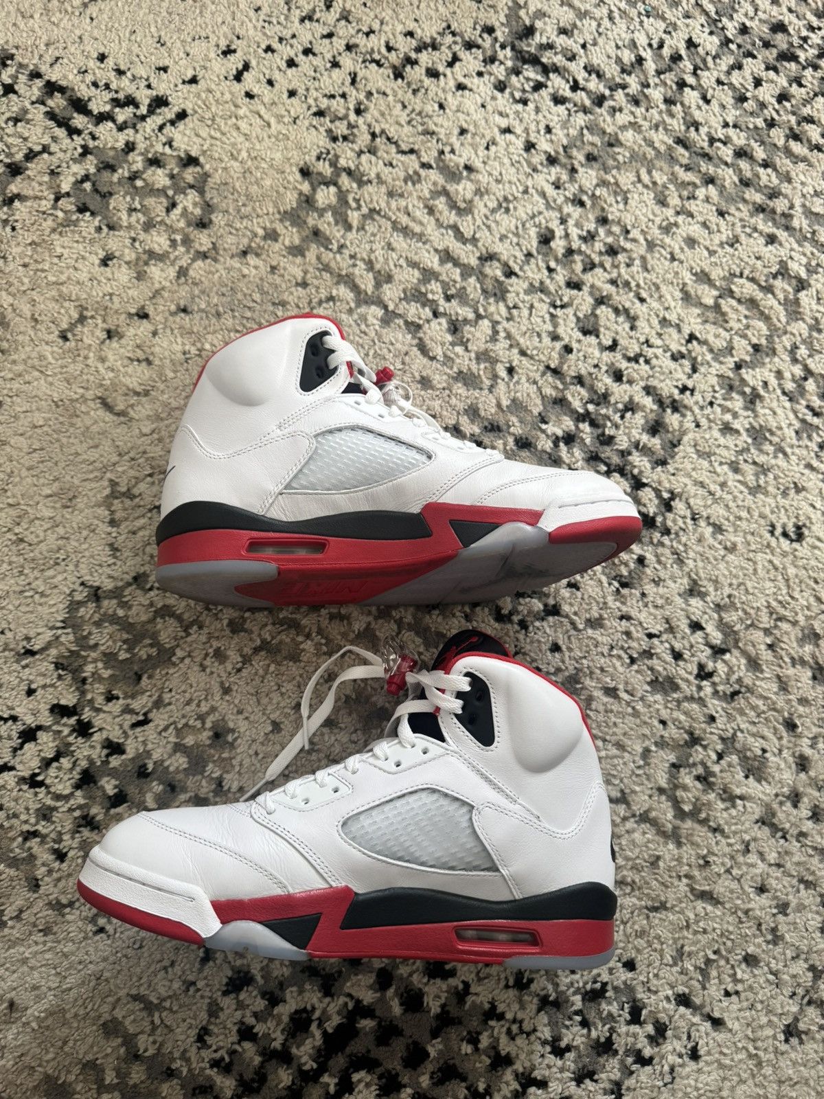 Jordan Brand Air Jordan V ‘Fire Red’ Size US 10 / EU 43 - 2 Thumbnail