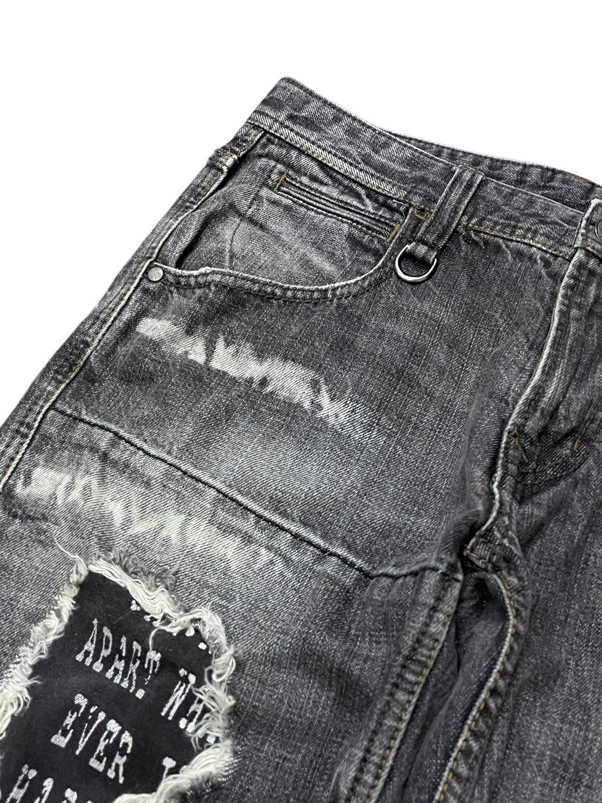 HIDEAWAYS × LOWBOX × Le Grande Bleu (L.G.B.) Hideaways Nicole Distressed Poems Patched Flared Jeans Size US 32 / EU 48 - 10 Thumbnail