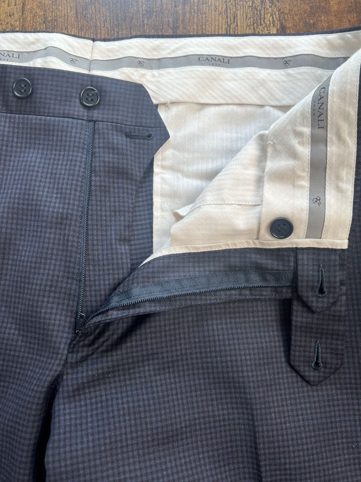 Canali Canali Charcoal Gray Micro-Check Wool Suit – 2-Piece Size 40L - 12 Thumbnail