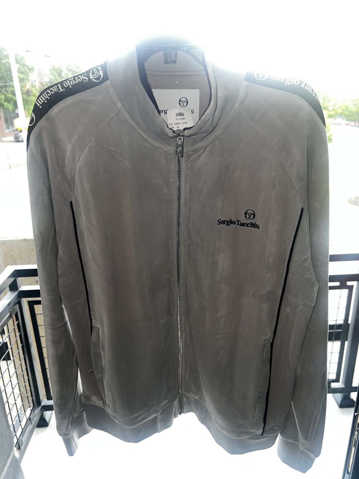 Sergio Tacchini Sergio Tacchini Velour Sweat Suit Jacket Size US M / EU 48-50 / 2 - 1 Thumbnail