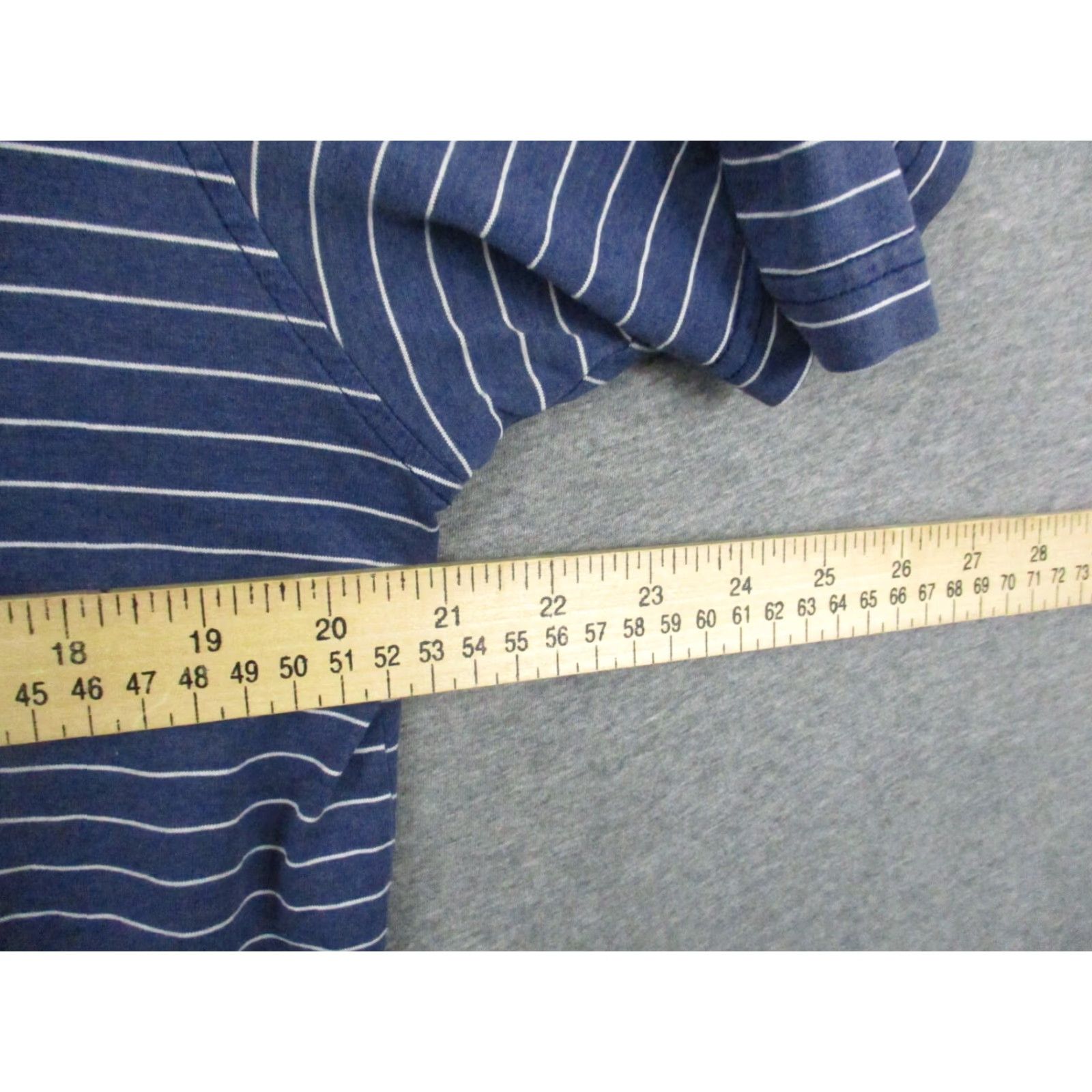 Peter Millar Peter Millar Polo Shirt Mens Size Large Blue White Stripe Stretch Short Sleeve Shirt Mens Regular Polo Shirt Size US L / EU 52-54 / 3 - 6 Thumbnail