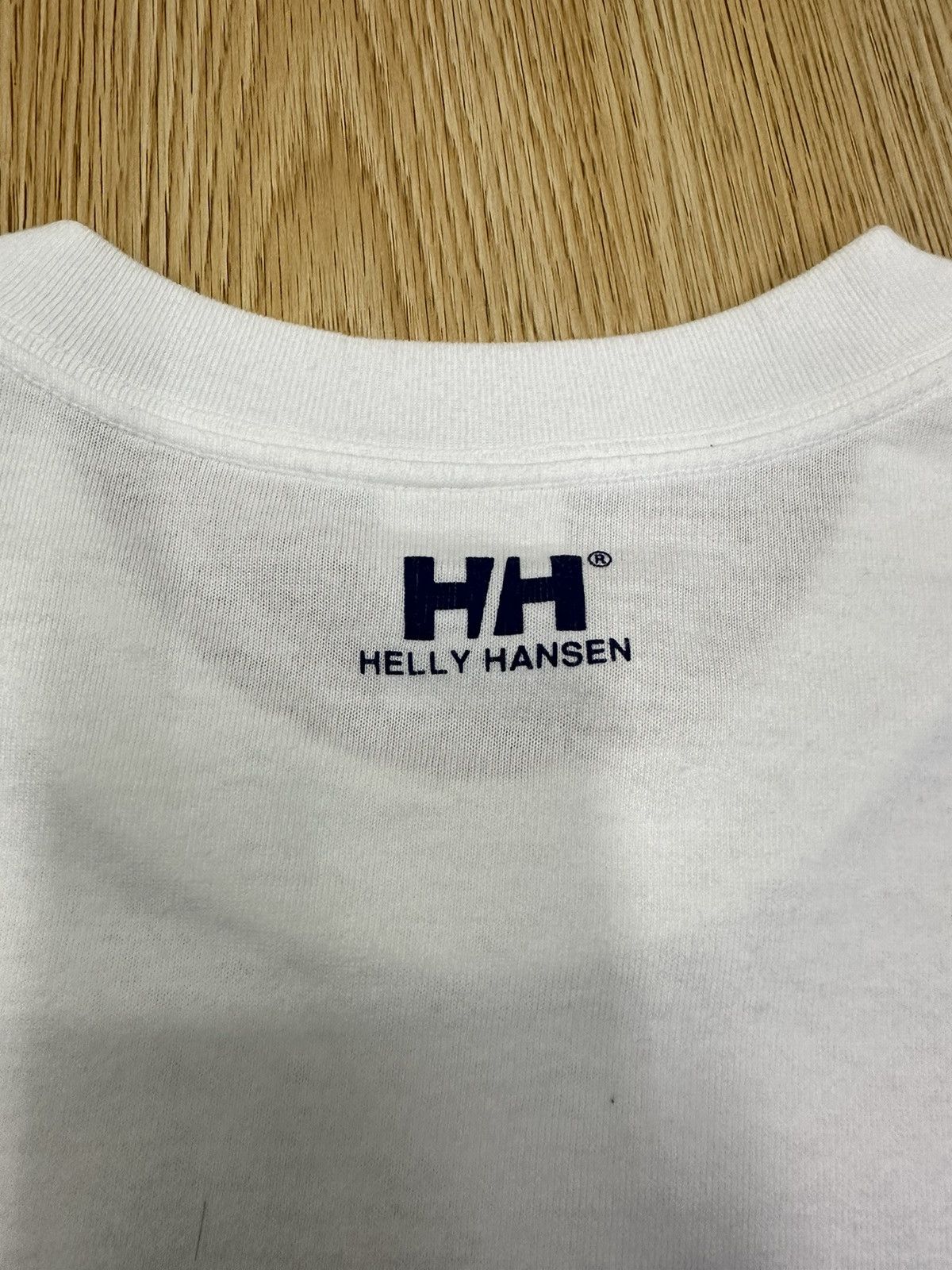 Helly Hansen Vintage Helly Hansen 90s Single Stitch Tshirt A224 Size US M / EU 48-50 / 2 - 13 Thumbnail
