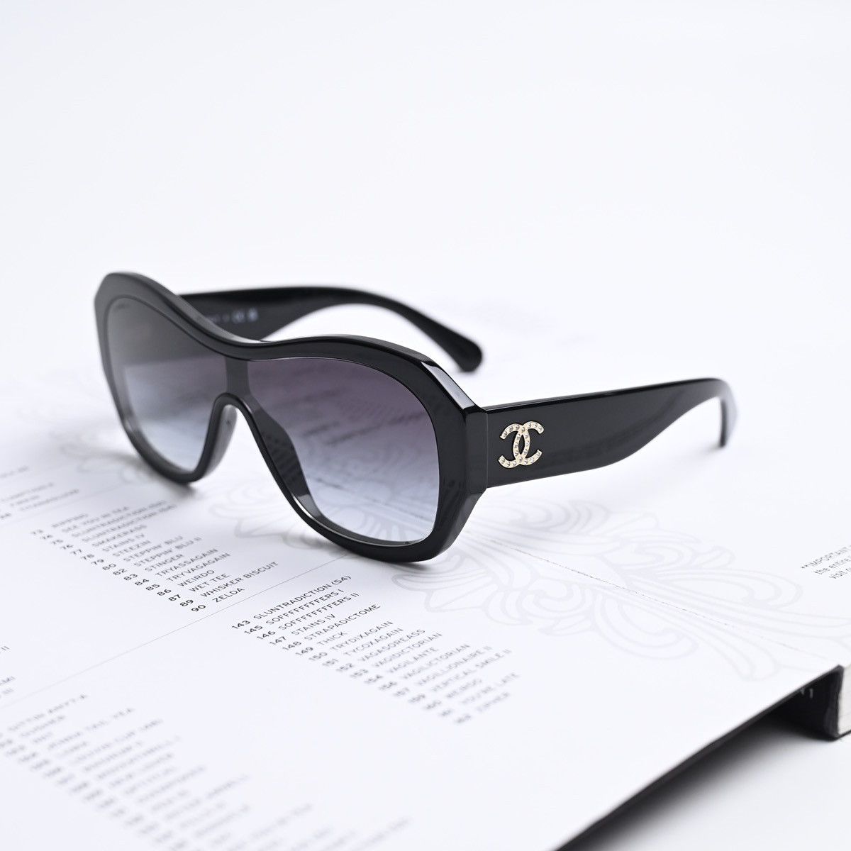 Chanel CHANEL 0CH5497B SUNGLASSES Size ONE SIZE - 1 Thumbnail