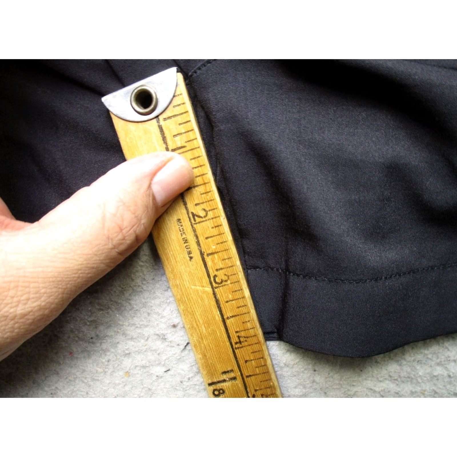 Vintage TACHUNTFISH Shorts Mens XS Black Athletic Running Gym Pockets Size US 27 - 6 Thumbnail