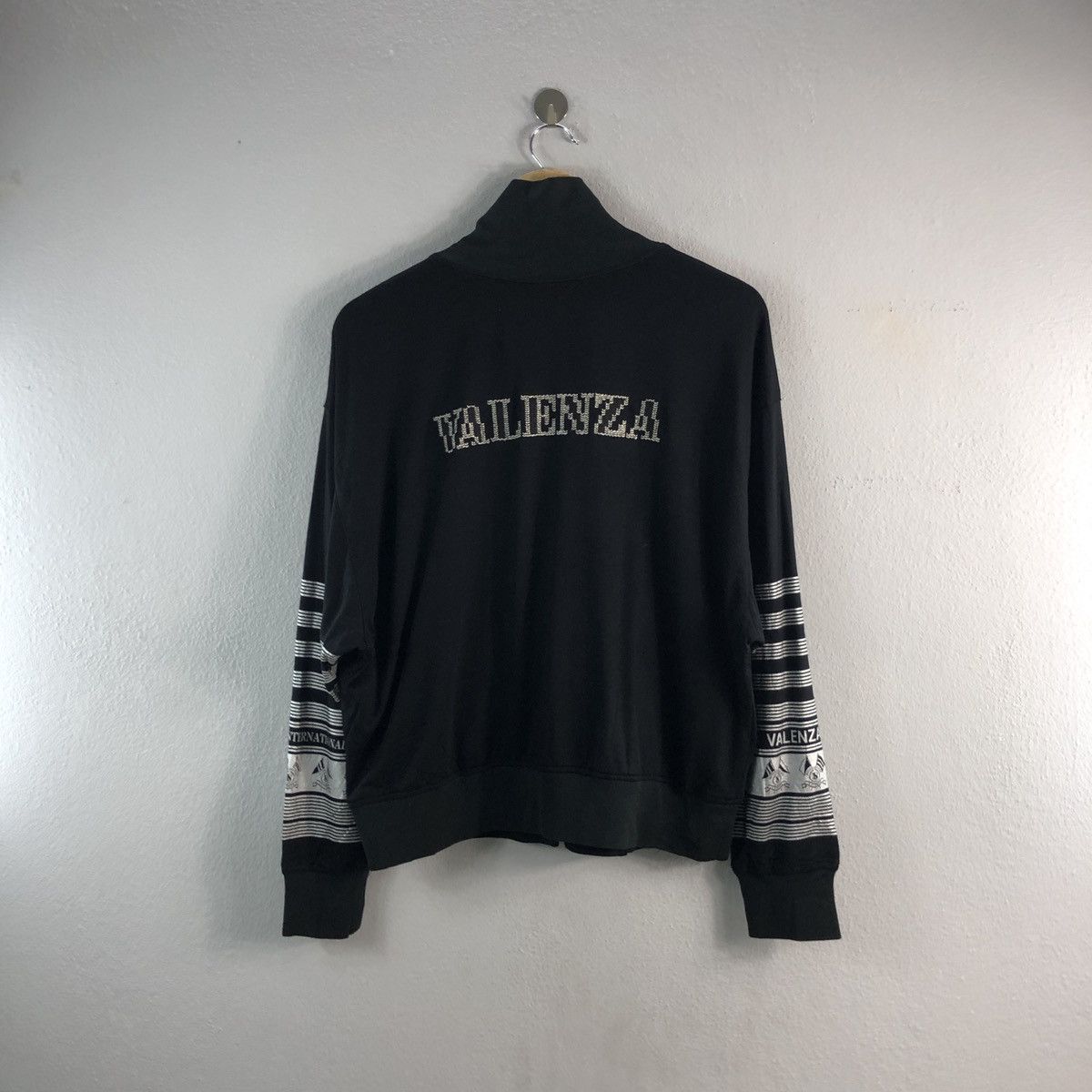Valenza Womens Design Rugged Style Zipper Sweater