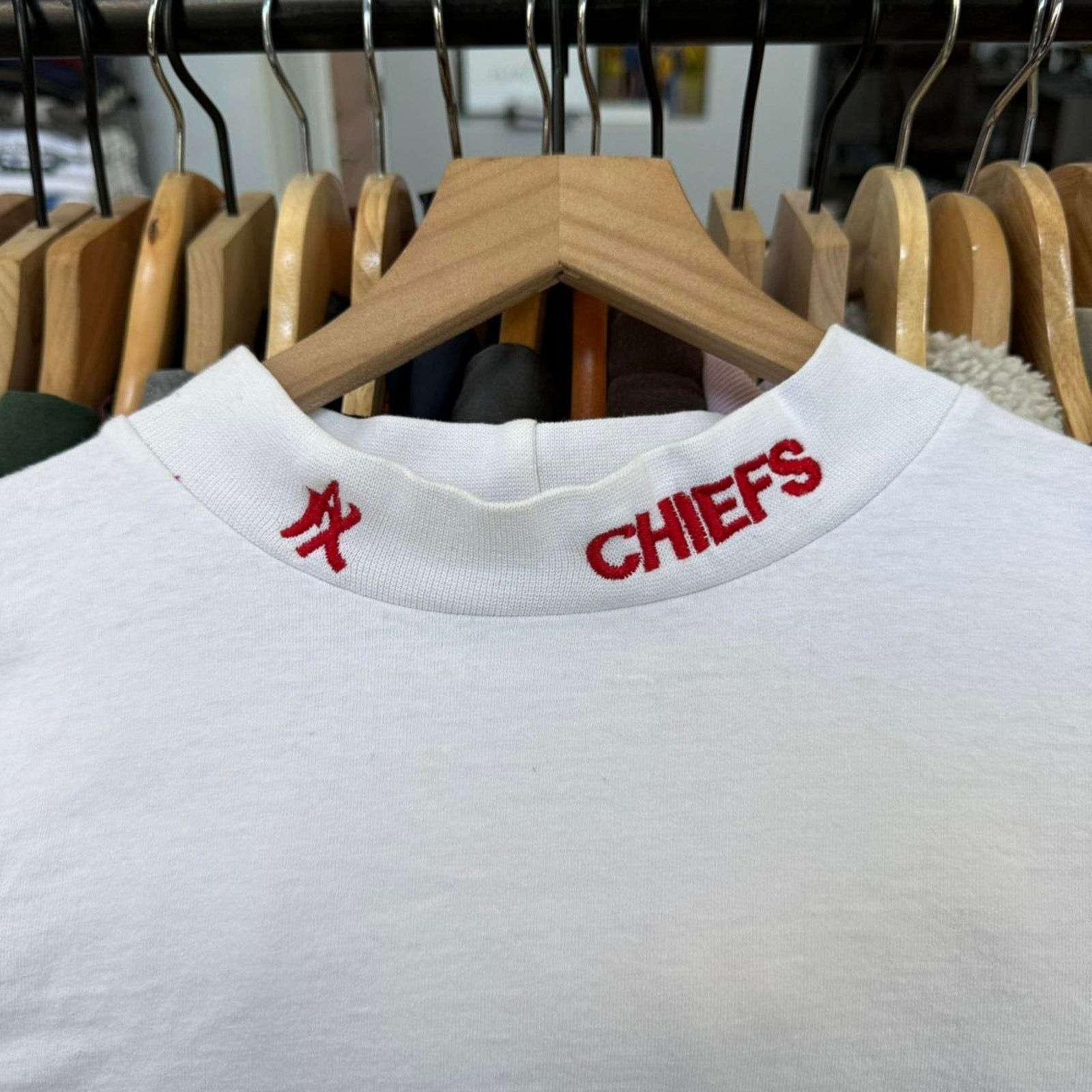Other Vintage 90s Kansas City Chiefs Mockneck Long Sleeve T-Shirt Size US L / EU 52-54 / 3 - 6 Thumbnail