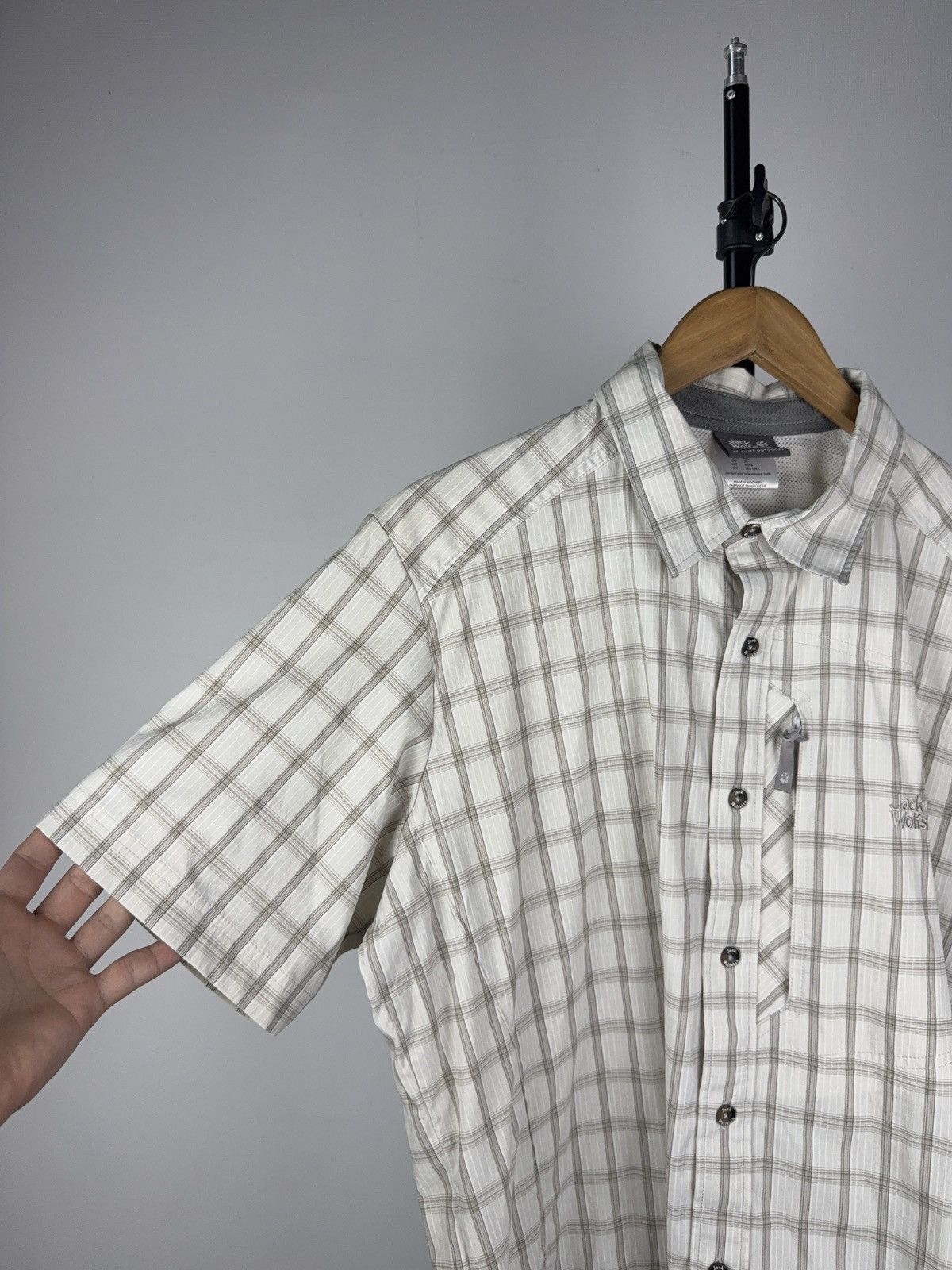 Jack Wolfskin Vintage 00s Outdoor Jack Wolfskin short sleeve Shirt Size US XL / EU 56 / 4 - 8 Thumbnail