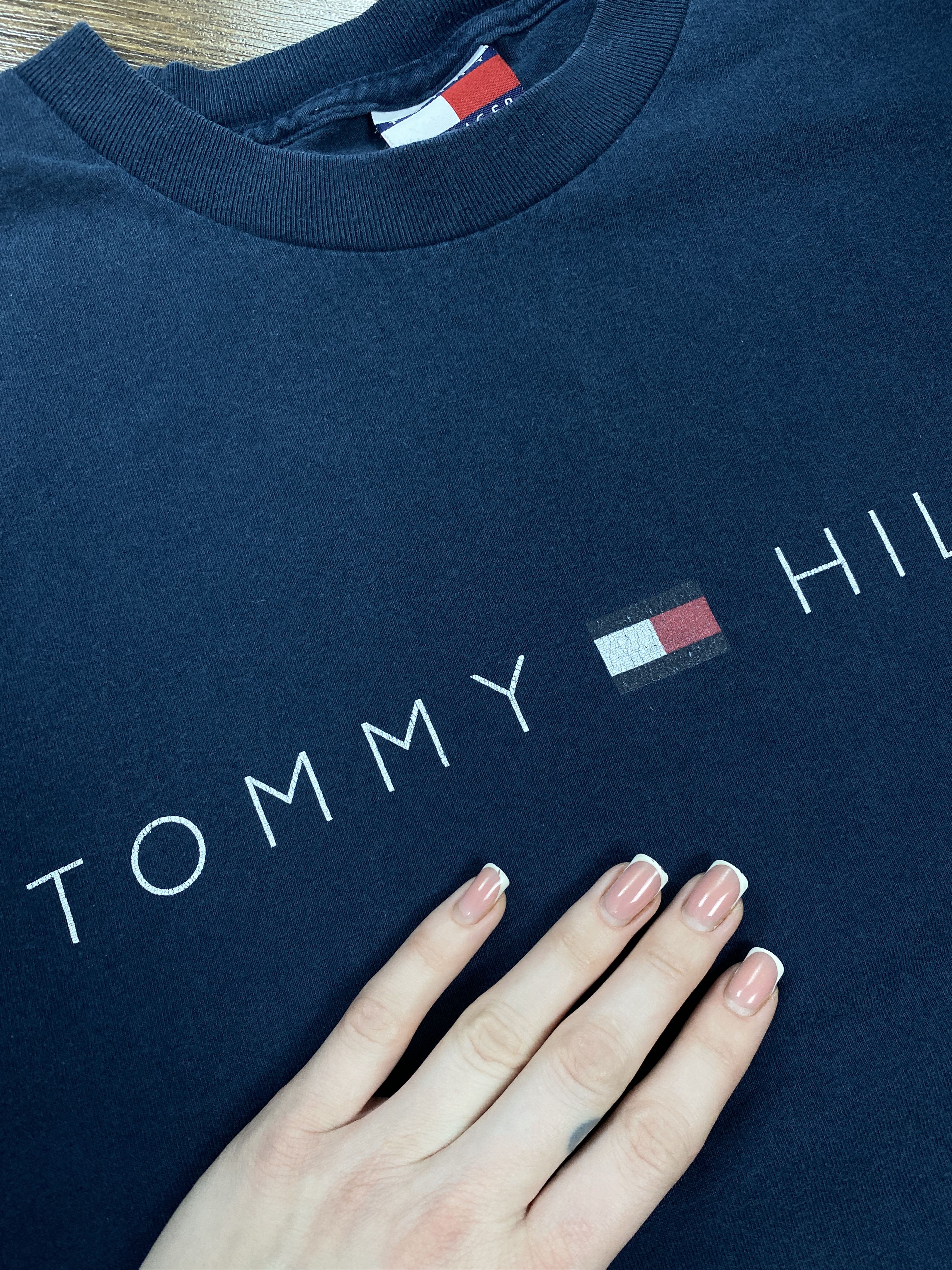 Tommy Hilfiger Tommy Hilfiger Vintage Mens T-Shirt Size US XL / EU 56 / 4 - 4 Thumbnail