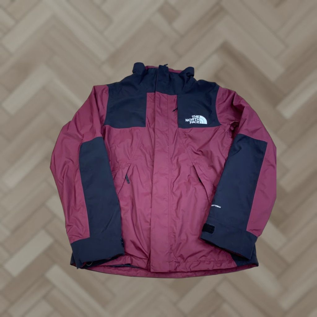 The North Face The North Face 3 in 1 Jacket Mens S Triclimate DryVent Outdoor Jacket Red 3-in-1 logo Mens Regular Winter Fall Vintage: No Size US S / EU 44-46 / 1 - 1 Thumbnail