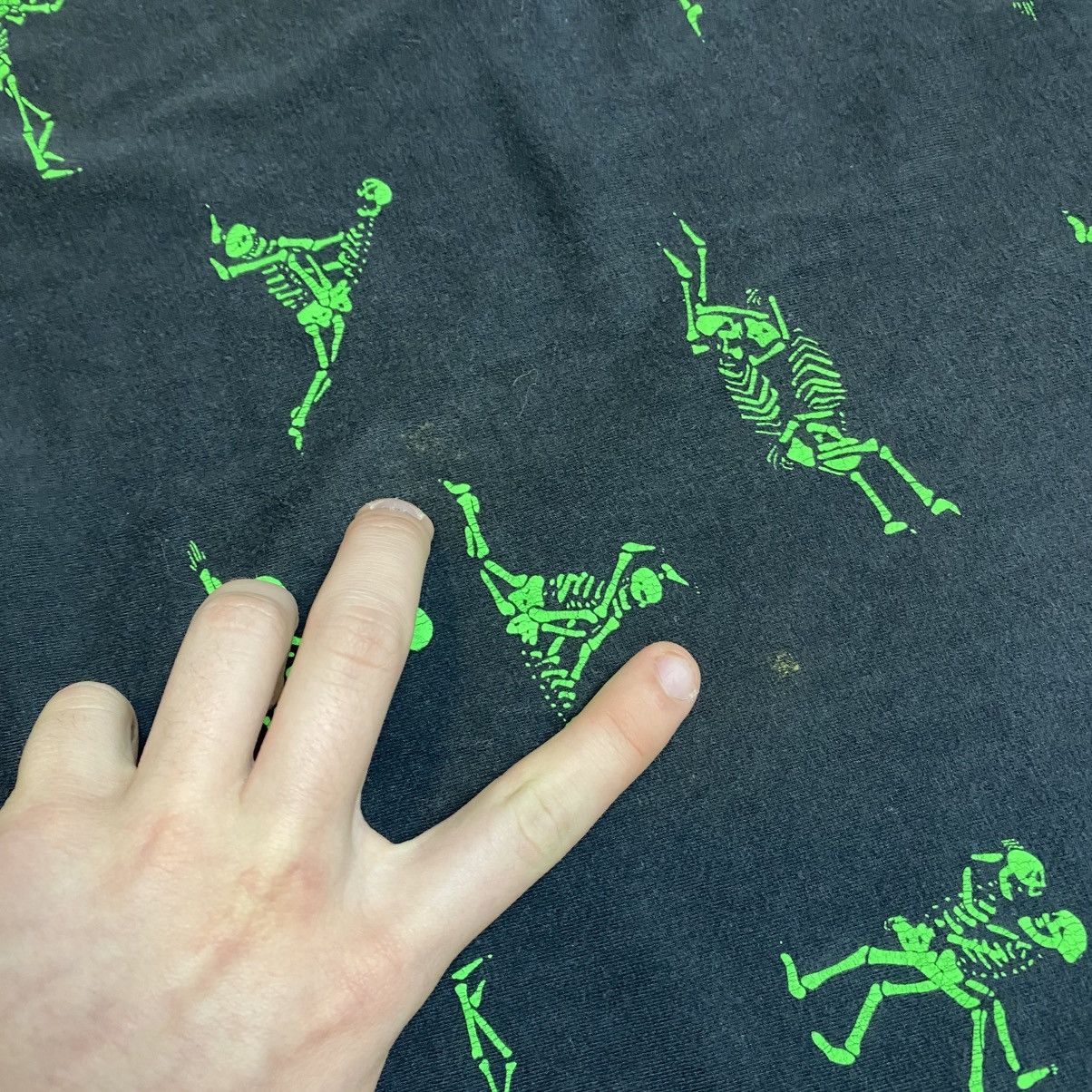 Vintage Vintage Skeleton Sex Bone in Love 90’s Humor tee Size US L / EU 52-54 / 3 - 10 Thumbnail