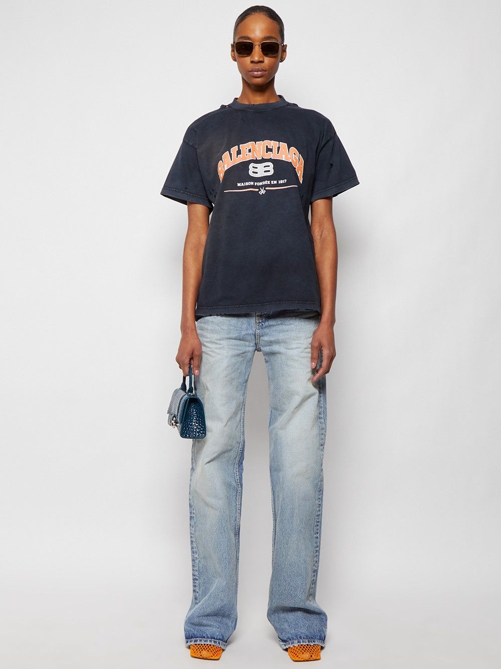 Balenciaga Balenciaga MAISON FONDEE EN 1917 Tee Black Orange and White Size XS / US 0-2 / IT 36-38 - 2 Thumbnail