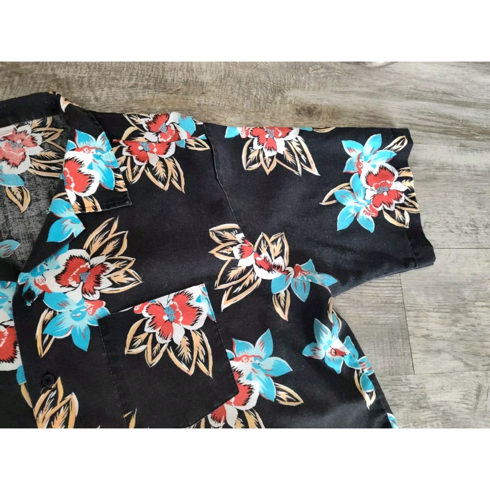 Vintage VINTAGE Islander Hawaiian Shirt Black Floral Rayon XL Button-Up Casual Mens Size US XL / EU 56 / 4 - 4 Thumbnail
