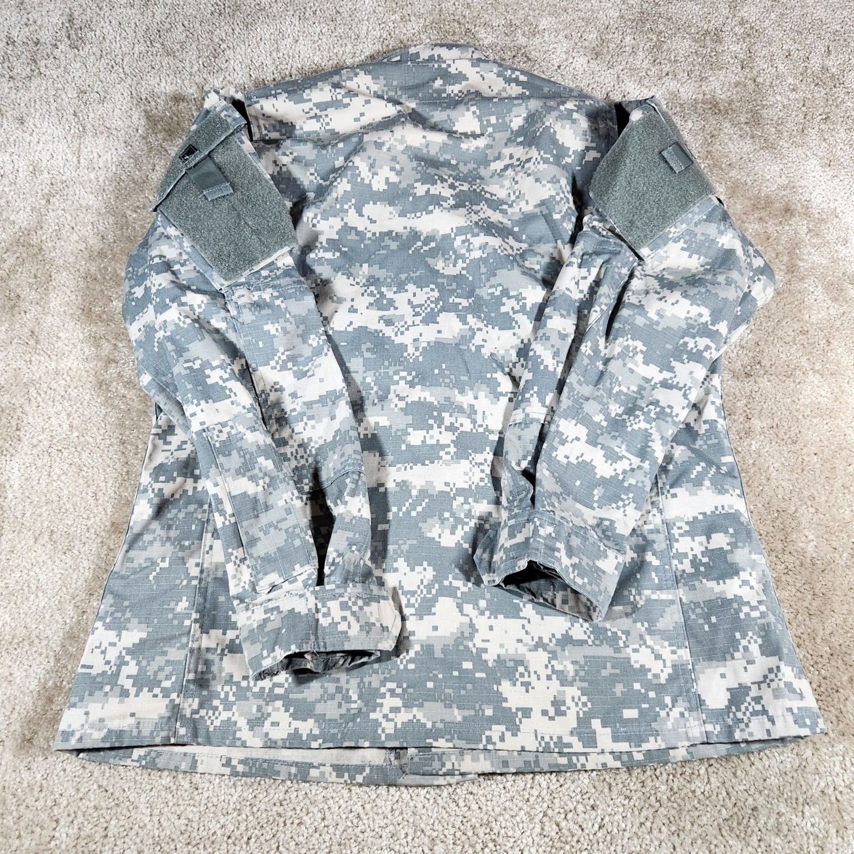 Vintage US Army Combat Uniform Coat Small Green Gray Camo NATO Mens Size US S / EU 44-46 / 1 - 6 Thumbnail