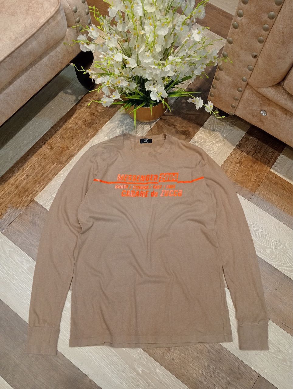 CABANE de ZUCCa CABANE DE ZUCCA ISSEY MIYAKE MESSENGER 2004 VINTAGE TSHIRT Size US M / EU 48-50 / 2 - 2 Thumbnail