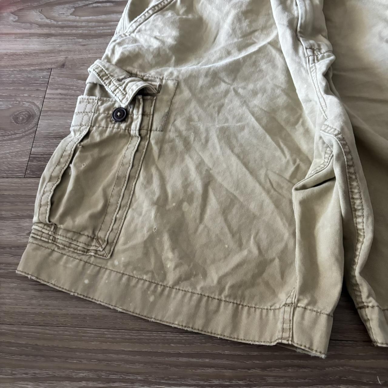 Vintage Crazy Vintage Y2K/2000s Baggy Khaki Streetwear Skater Style Cargo Shorts! Size 42 Size US 42 / EU 58 - 3 Thumbnail