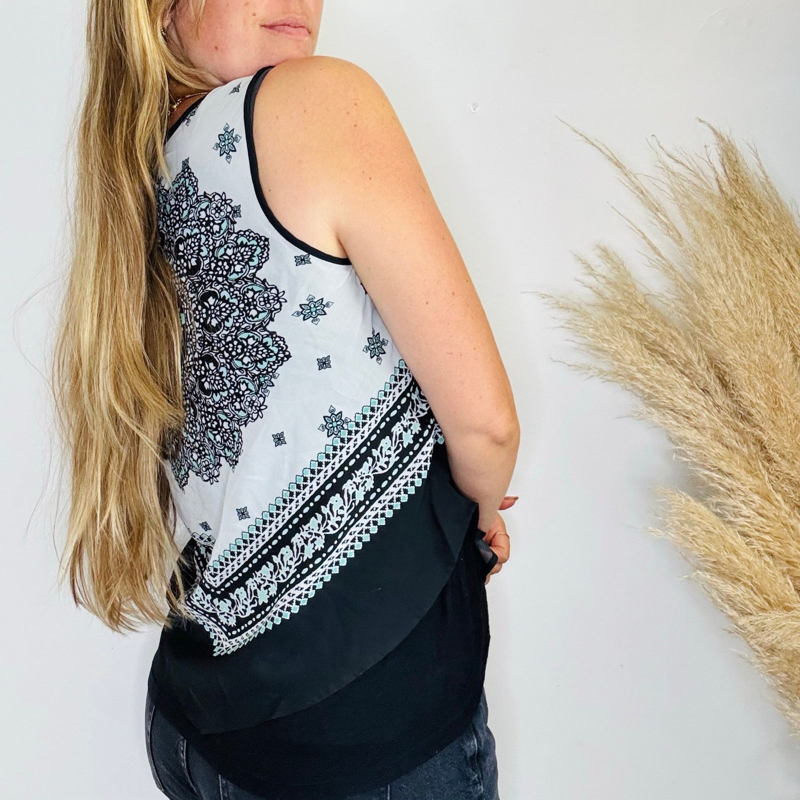 Vintage VINTAGE Black White Aqua Double Layer Ruffle Tank Top Blouse Size L / US 10 / IT 46 - 8 Thumbnail