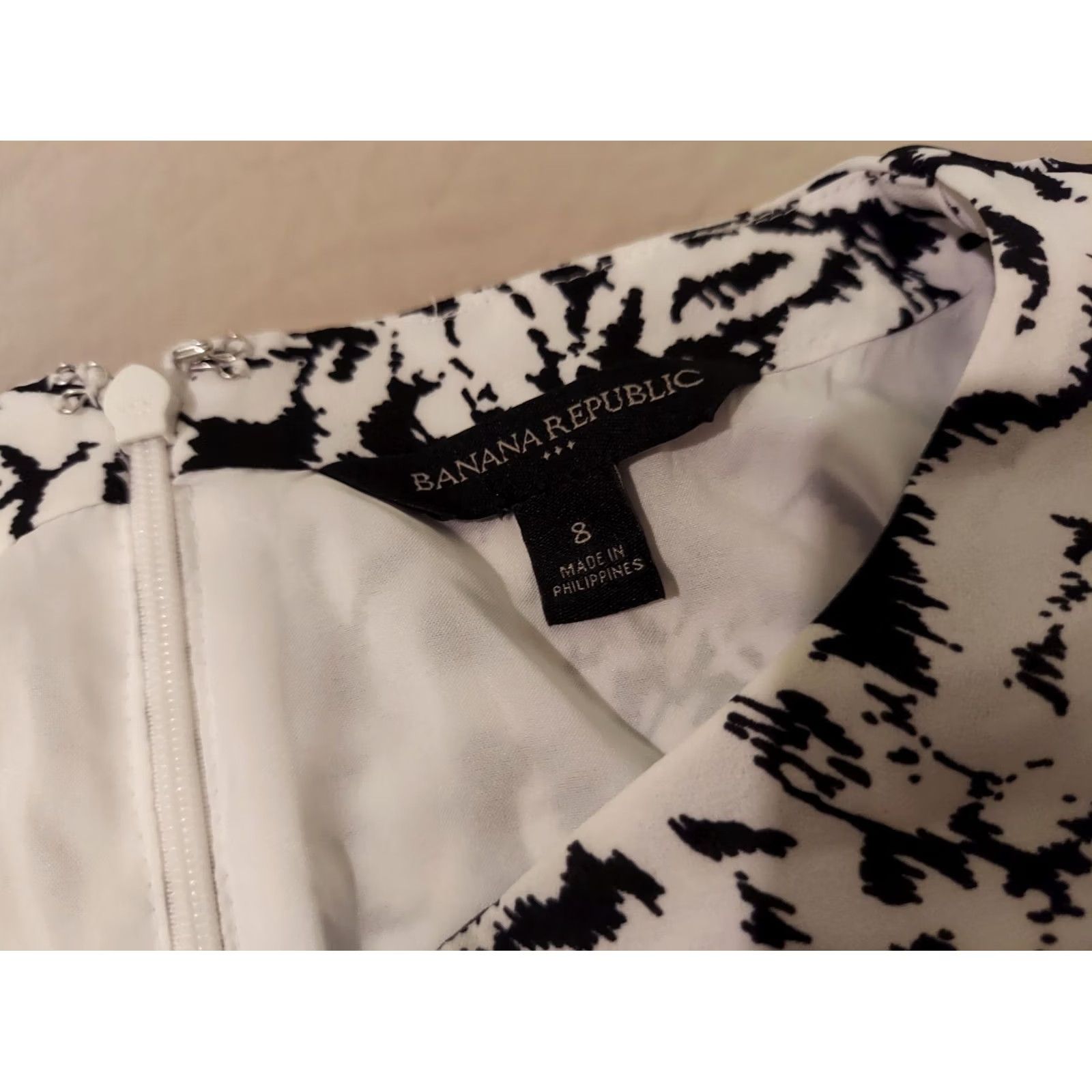 Banana Republic Banana Republic Shirt Womens 8 Black Sleeveless White Blouse Size M / US 6-8 / IT 42-44 - 4 Thumbnail