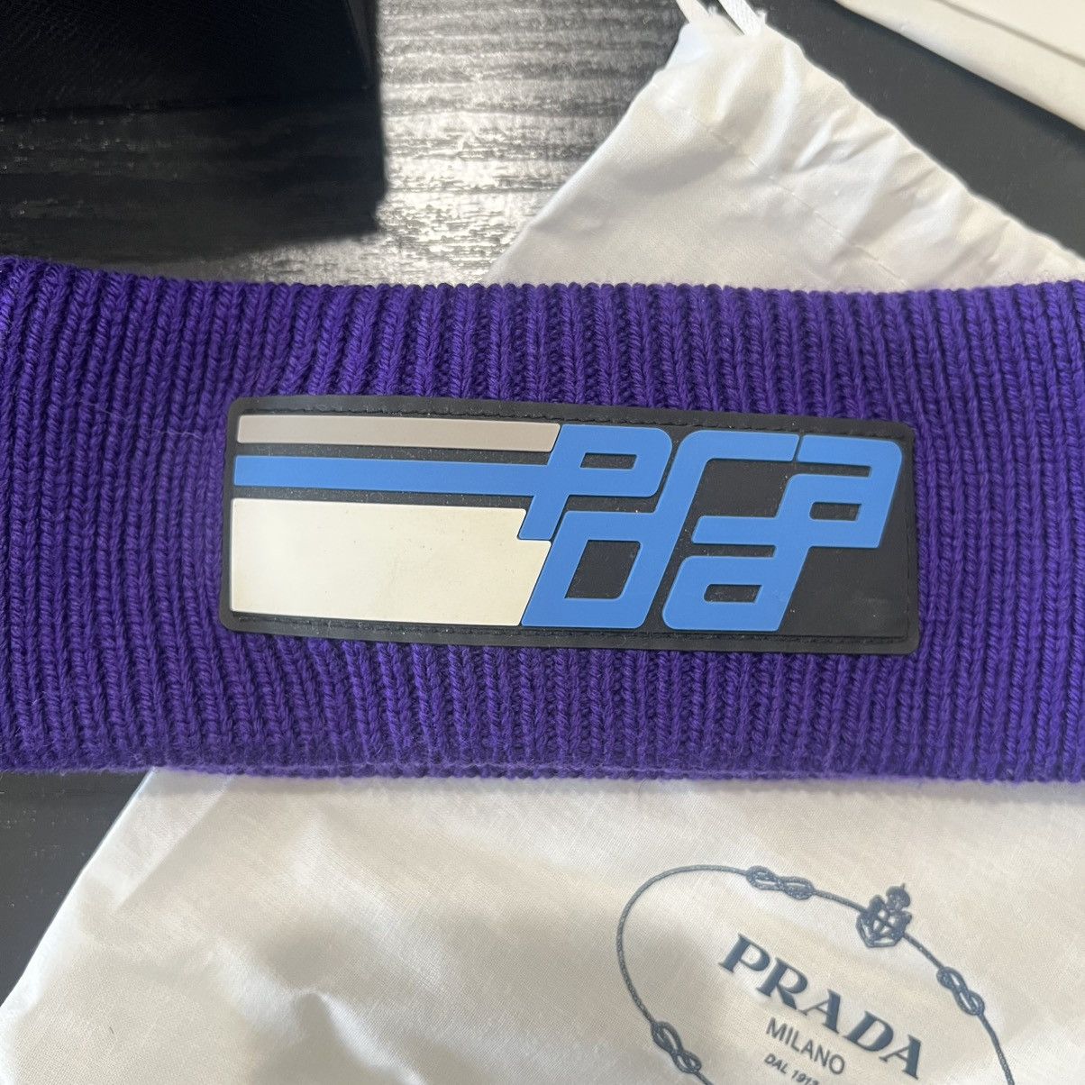 Prada Prada Wool AW18 Rubber Logo Patch Headband Size ONE SIZE - 3 Thumbnail