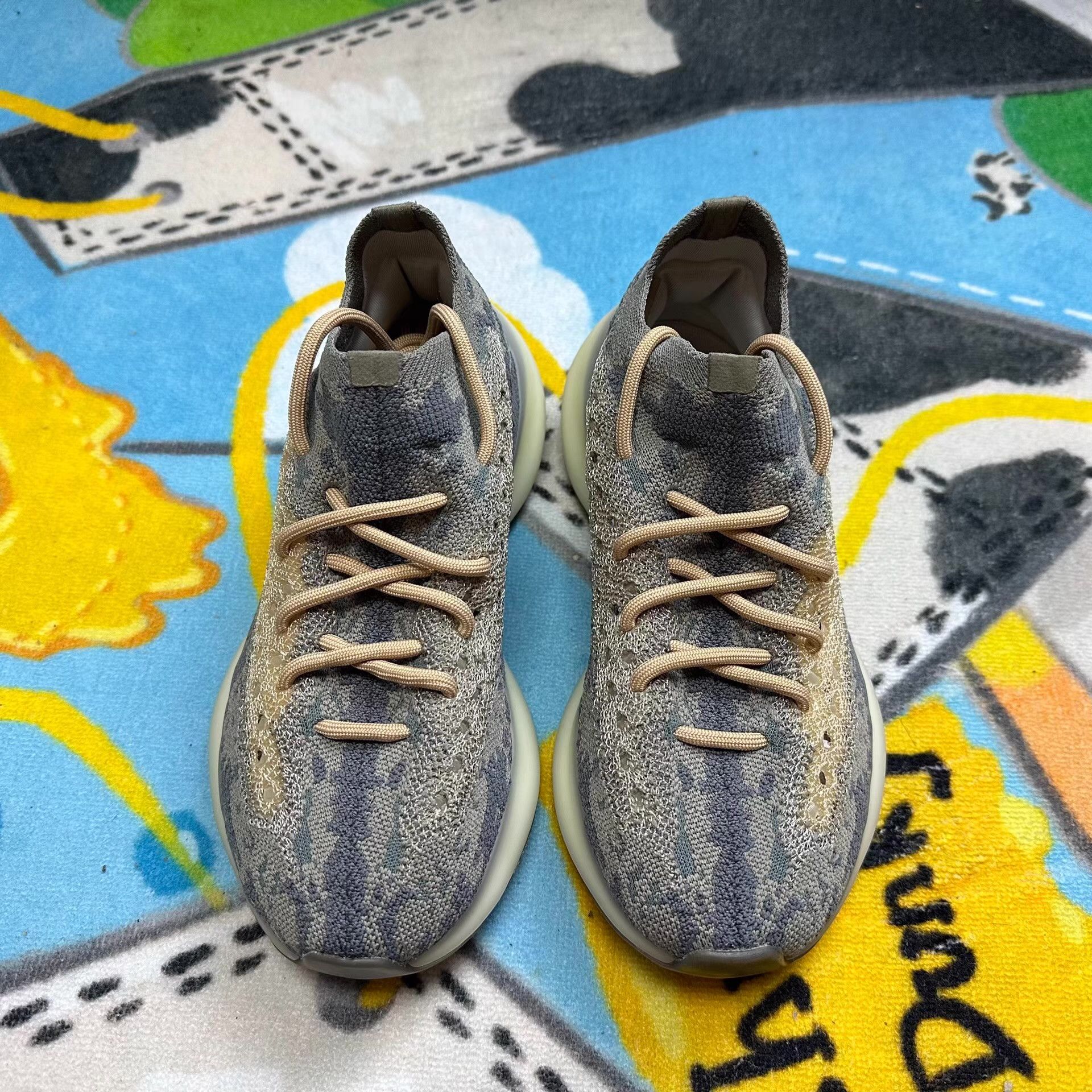 Yeezy YEEZY 380 Brown Ｑ20 Size US 5.5 / EU 38 - 5 Thumbnail