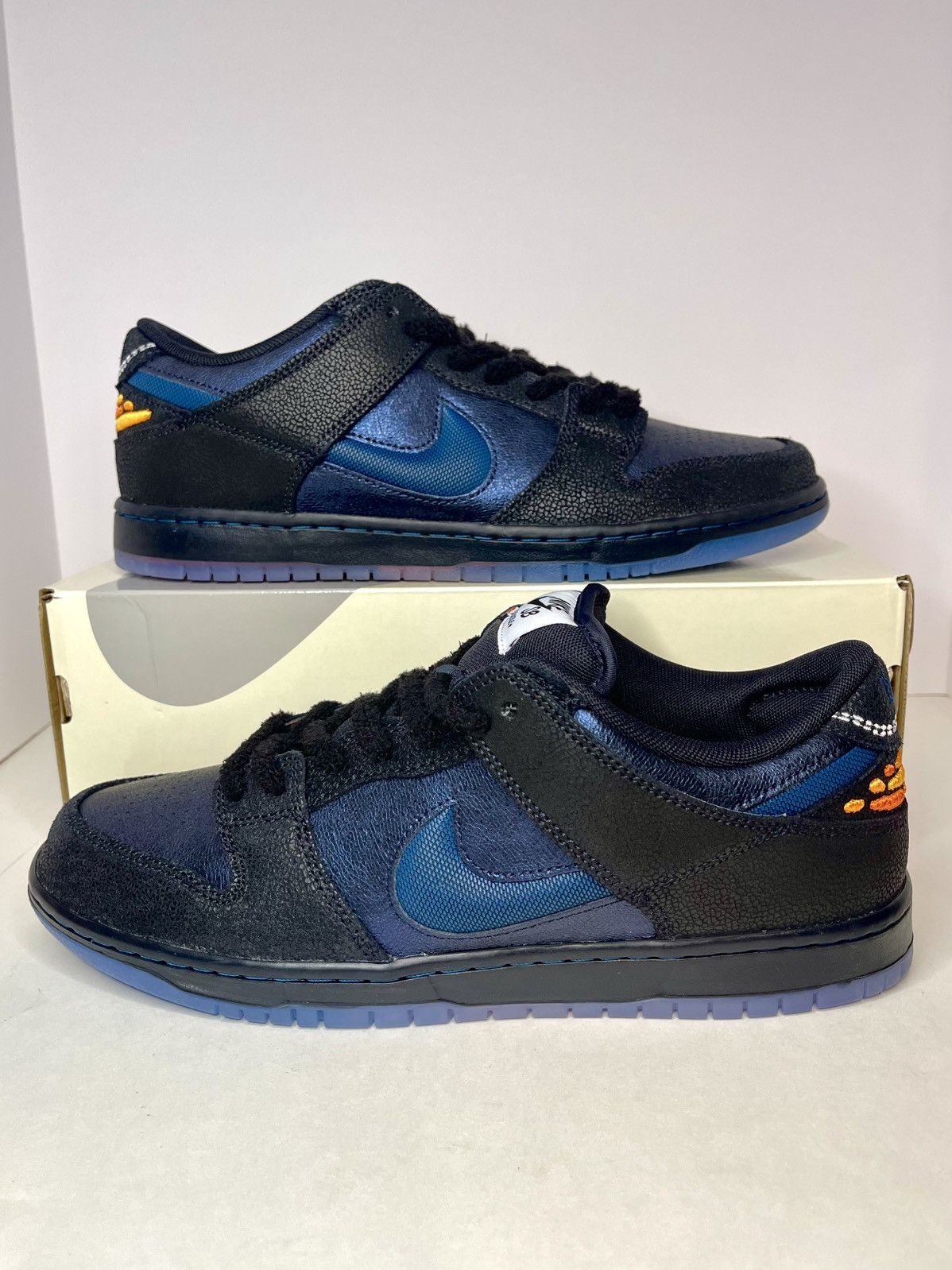 Nike SB Nike SB Dunk Low Bluetile Skateboards Size 11 IQ1323-001 Size US 11 / EU 44 - 1 Thumbnail
