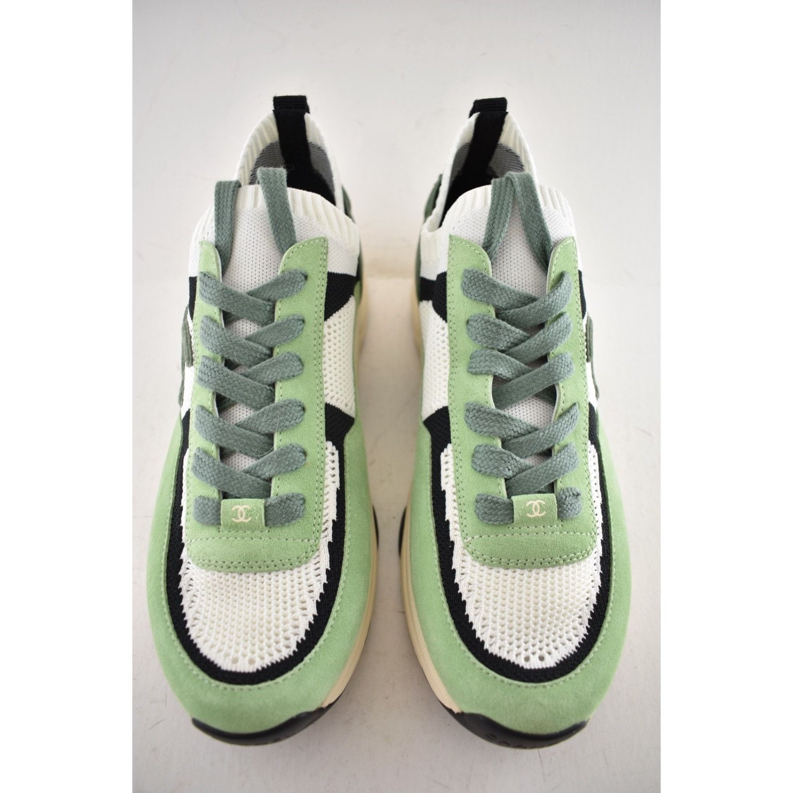 Chanel Green White Black Suede Knit CC Logo Low Trainer Sneaker 11 Size US 11 / EU 44 - 6 Thumbnail