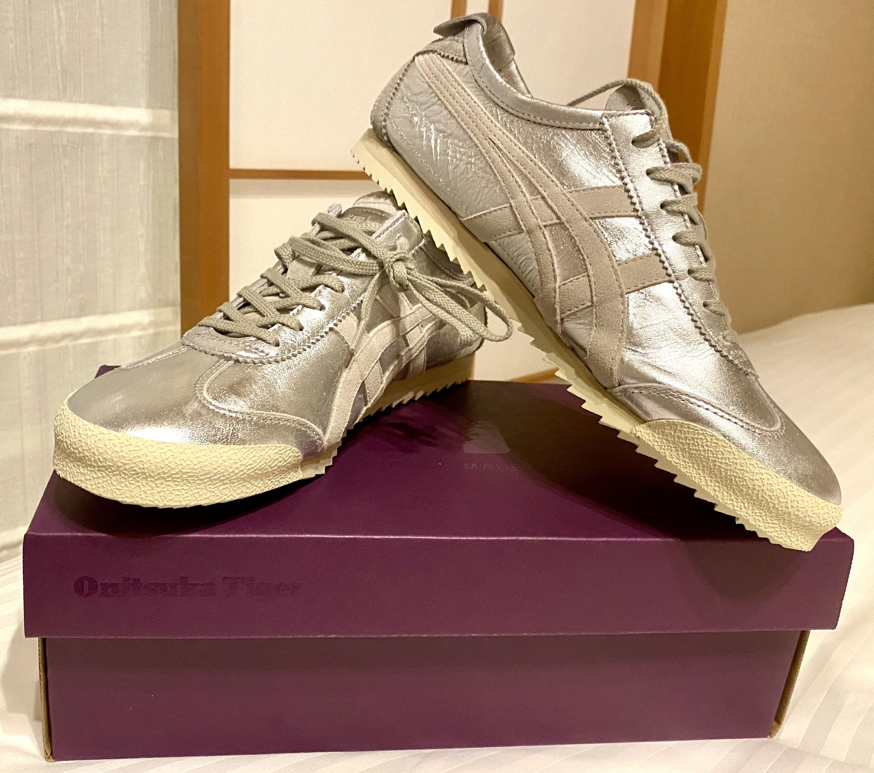 Onitsuka Tiger Onitsuka Tiger Nippon Made Mexico 66 Silver Japan Exclusive Size US 7.5 / IT 37.5 - 13 Thumbnail