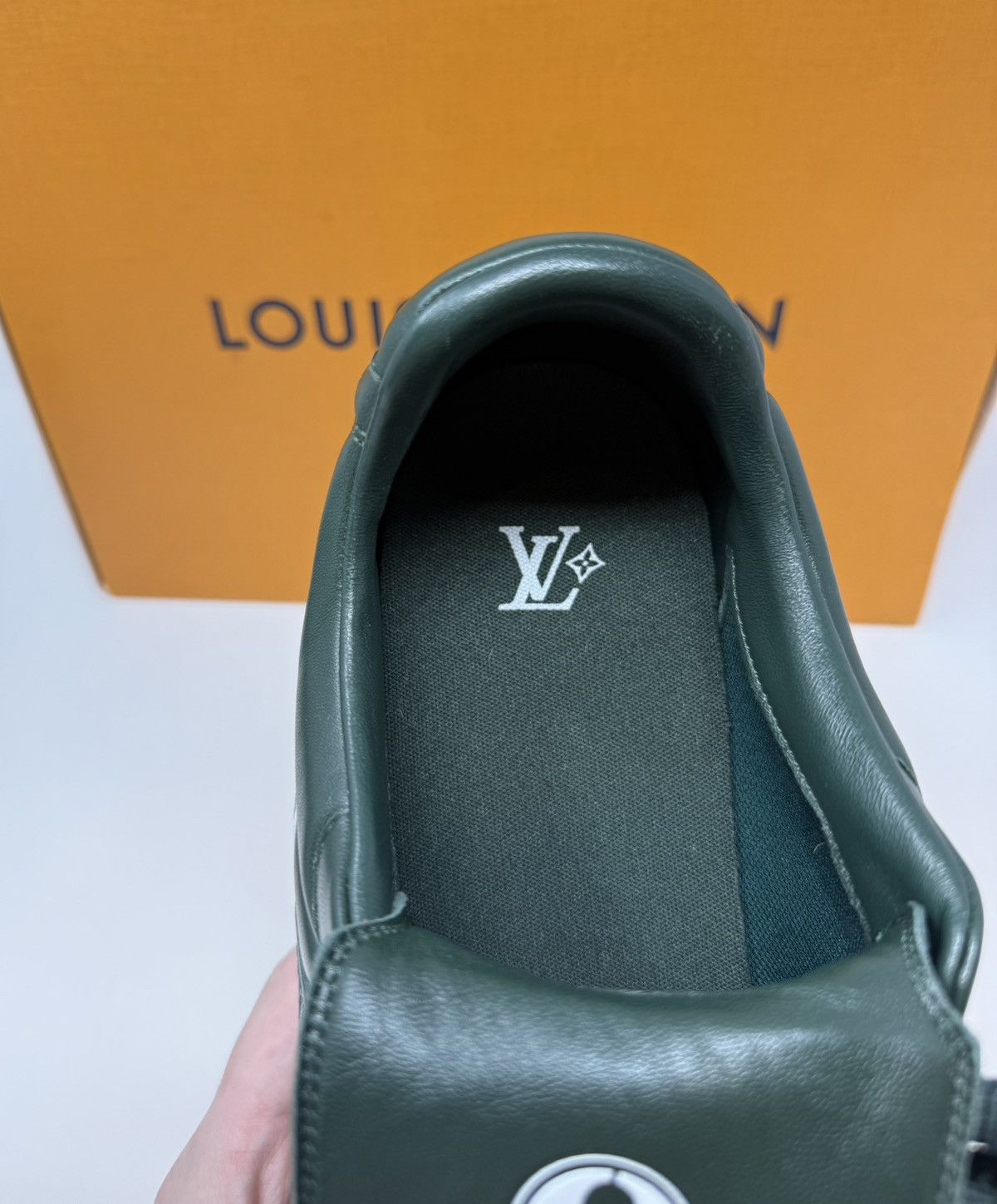 Louis Vuitton Louis Vuitton Footprint Soccer Sneaker Green Size US 10 / EU 43 - 8 Thumbnail