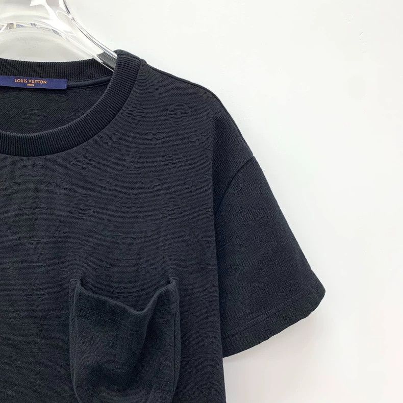 Louis Vuitton Louis Vuitton Dark full-print cotton crewneck short sleeve Size US XS / EU 42 / 0 - 3 Thumbnail