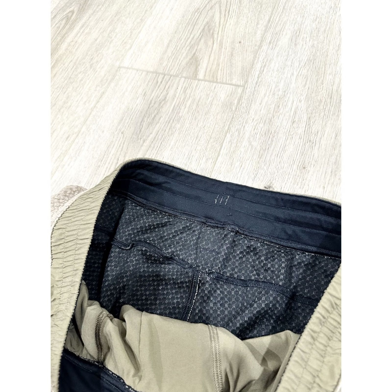 Lululemon Lululemon Men's Beige Textured Jogger Pants Size Large Size US 33 - 6 Thumbnail