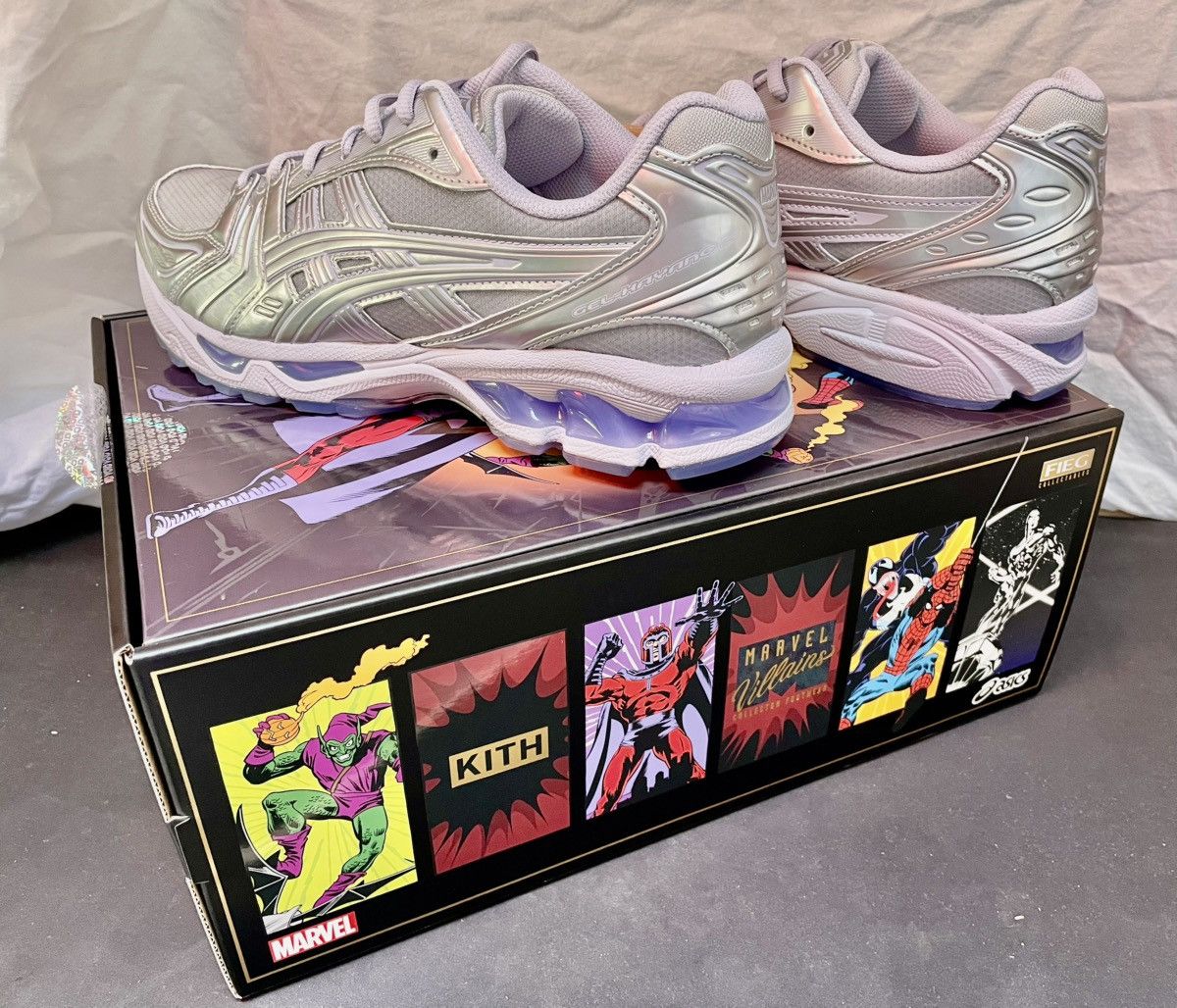 Kith × Marvel Comics Asics x Kith x Marvel x Silver surfer edition Size US 9.5 / EU 42-43 - 10 Thumbnail