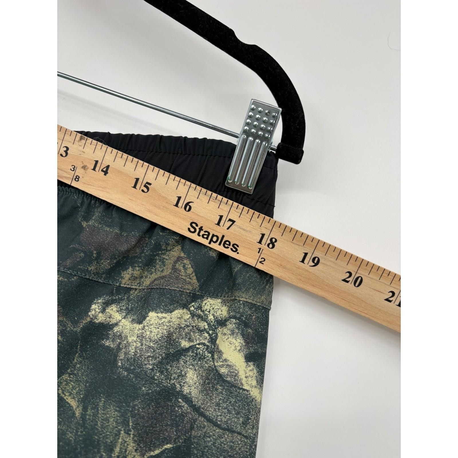 Rhone Rhone Pursuit 7-inch unlined shorts in a green/black camo XL Size US 36 / EU 52 - 8 Thumbnail