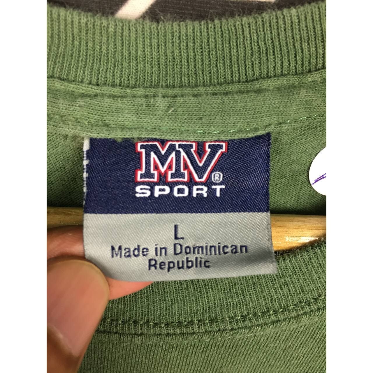 Vintage MV Sport Lake Chelan Washington Majestic Views Since 02 Tee Size US L / EU 52-54 / 3 - 8 Thumbnail