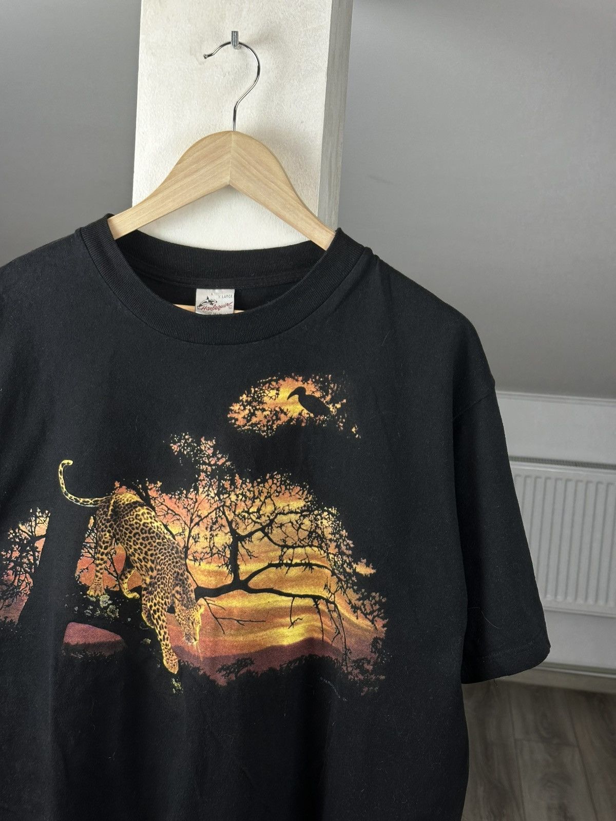 Vintage Vintage Y2K 90s Leopard Boxy Graphic Tee Single Stch Size US XL / EU 56 / 4 - 3 Thumbnail