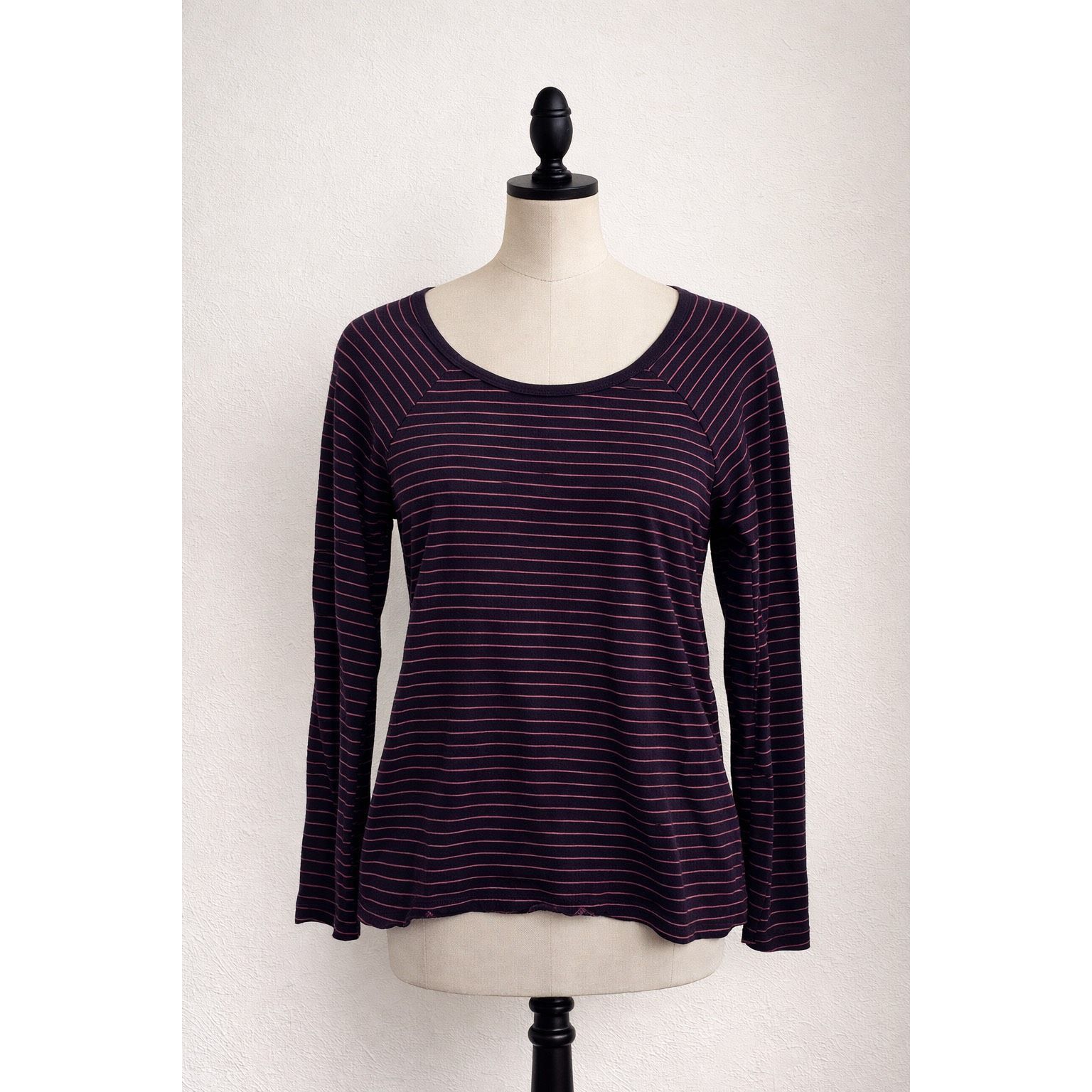 Forever 21 Forever 21 Navy Pink Striped Long Sleeve Knit Top Women’s Me Size M / US 6-8 / IT 42-44 - 1 Thumbnail