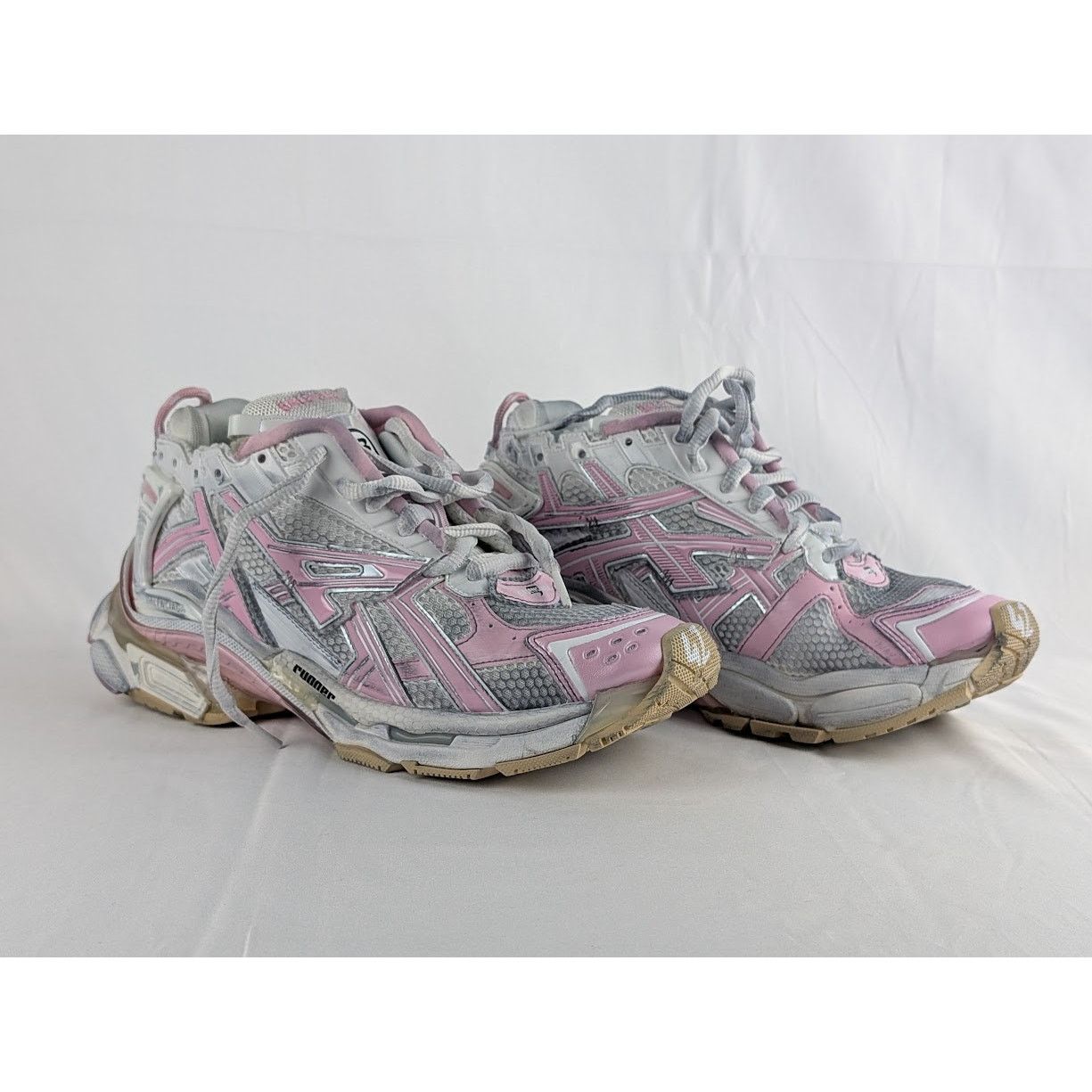 Balenciaga o1rshd1 Runner Sneakers in Multicolor Size US 9 / EU 42 - 9 Thumbnail