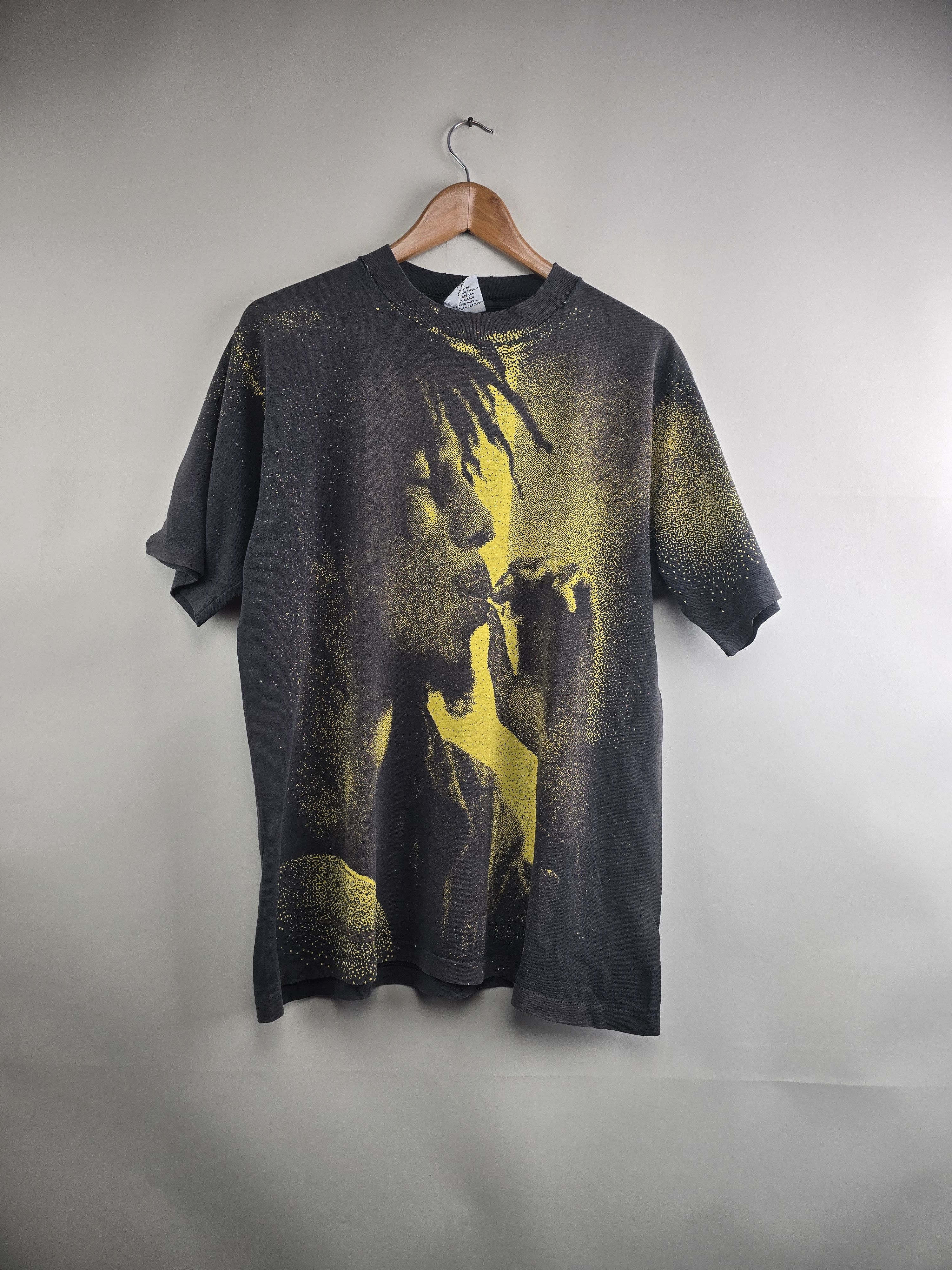 Band Tees × Bob Marley × Vintage 1995 Bob Marley All over print Smoke Herb Babylon Fall L Size US L / EU 52-54 / 3 - 9 Thumbnail
