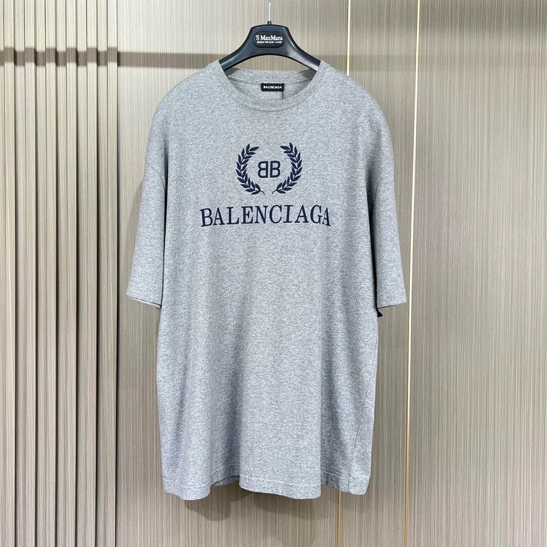 Balenciaga Balenciaga Gray monogram wheatear short sleeve 2502-Nextarr Size US XS / EU 42 / 0 - 1 Thumbnail