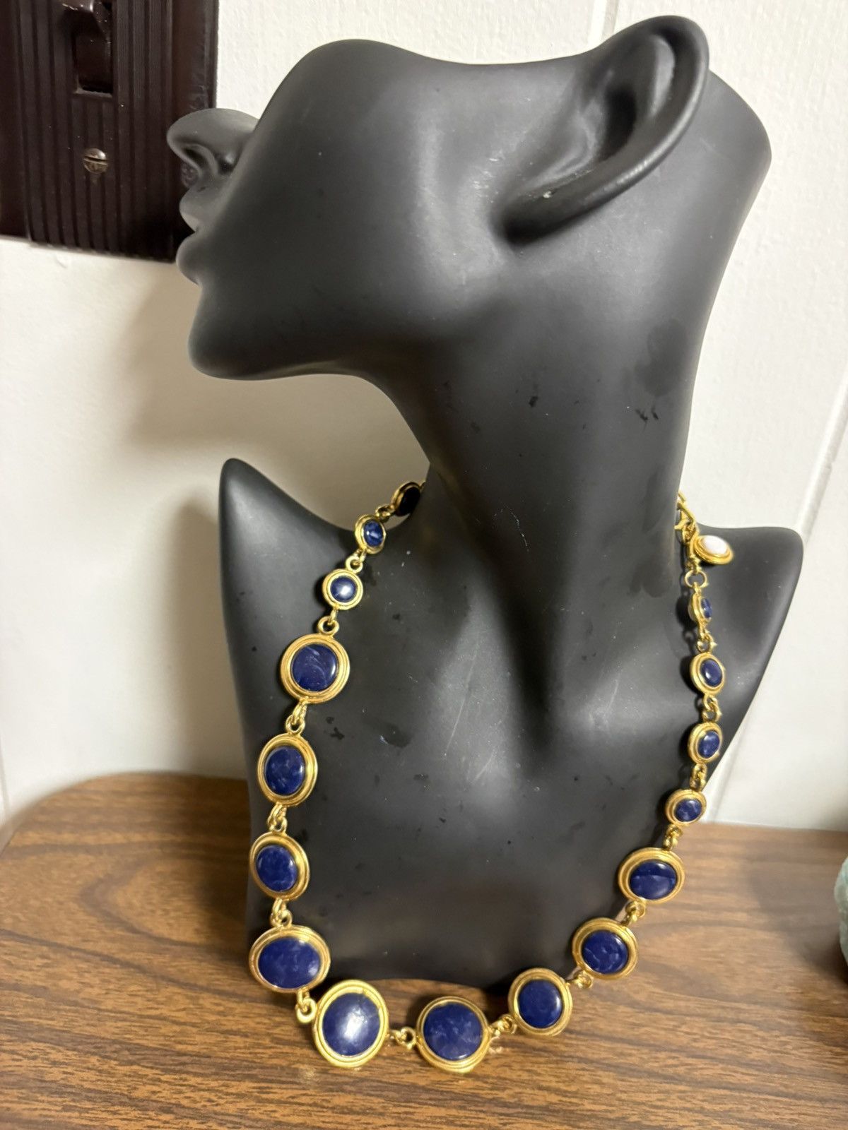 Lauren Conrad Gold Tone Reversible Statement Necklace Blue White Cabochon Size ONE SIZE - 2 Thumbnail