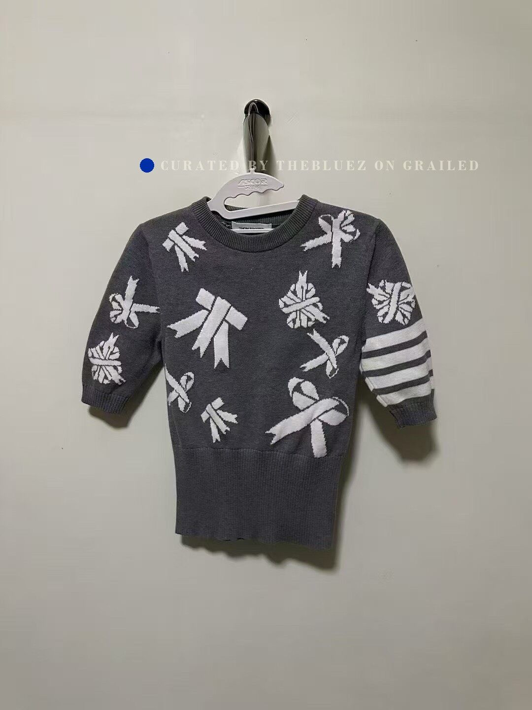 Thom Browne Thom Browne Bow Knit Short Sleeve Sweater Size XS / US 0-2 / IT 36-38 - 1 Thumbnail