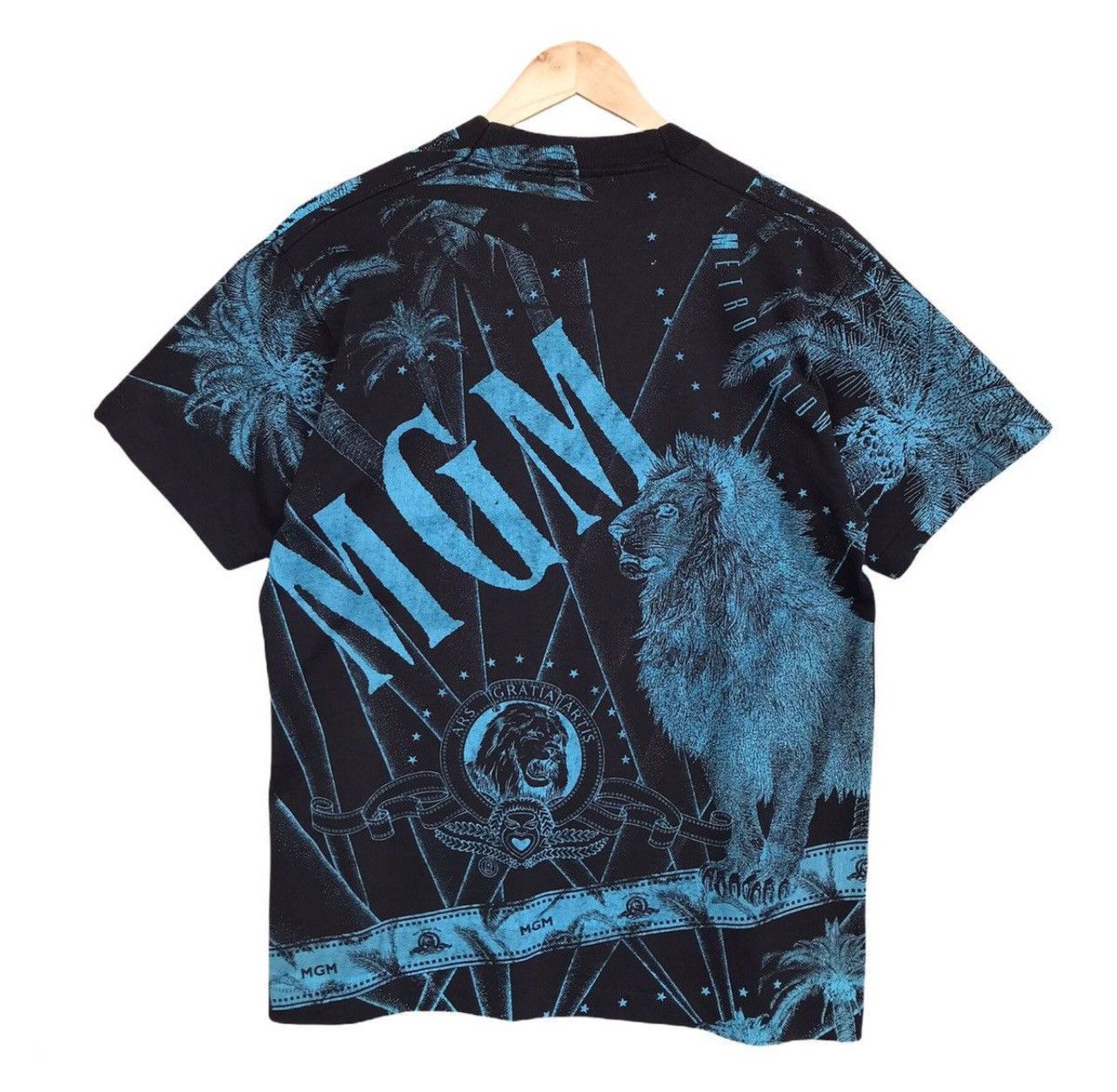 Vintage Vintage 90's MGM Allover Print Lion Single Stitch Tees Size US M / EU 48-50 / 2 - 3 Thumbnail